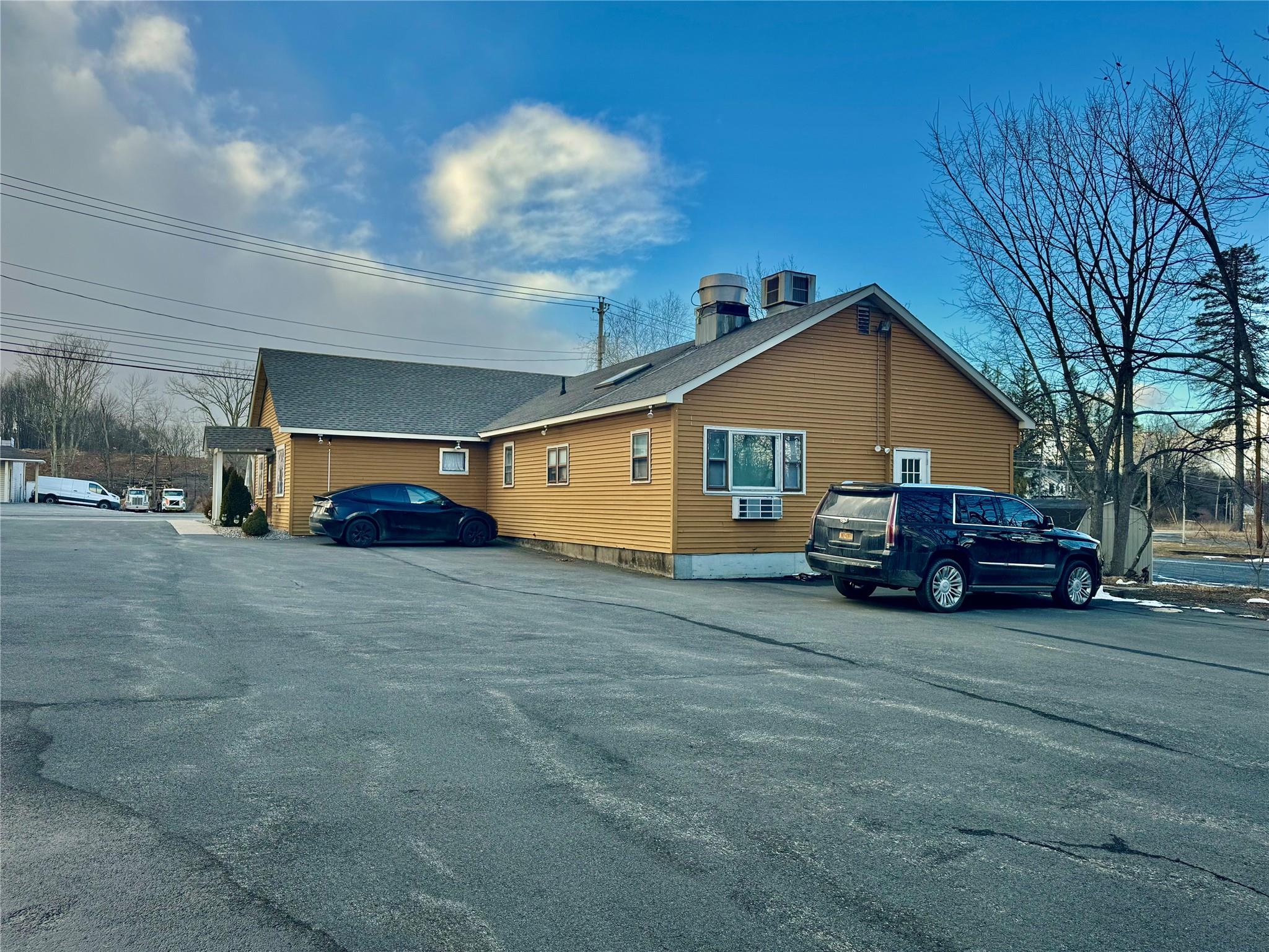 #2 photo, 633 Route 17M, Middletown , NY 10940