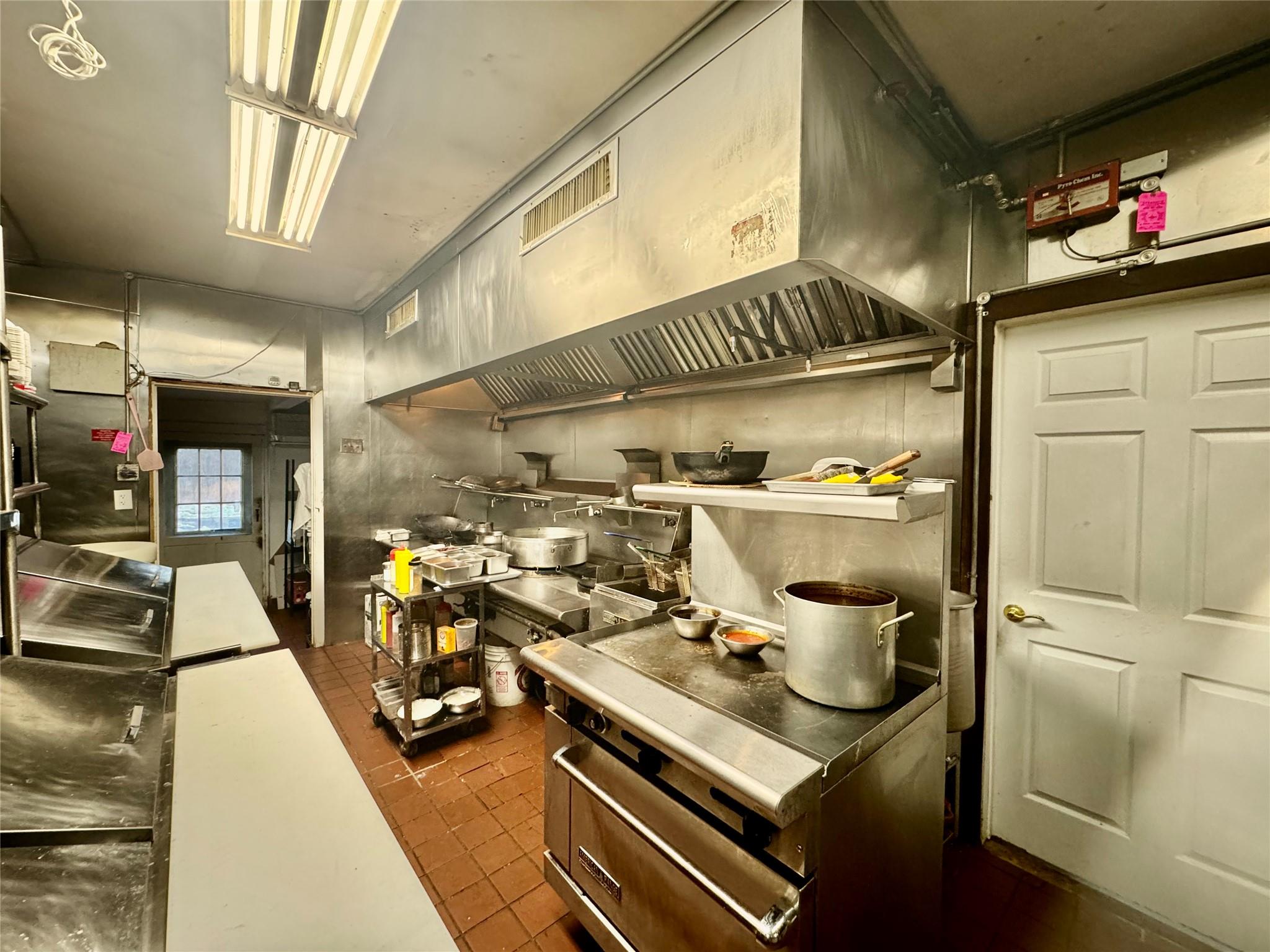 #6 photo, 633 Route 17M, Middletown , NY 10940