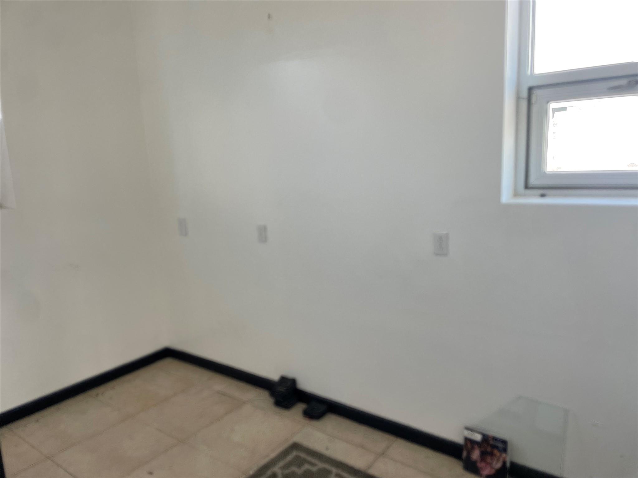 #13 photo, 1631 Jericho Turnpike, ナッソー郡 New Hyde Park , NY 11040