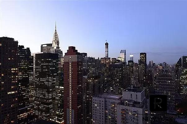 #10 photo, 330 E 38th Street, マンハッタン Murray Hill , NY 10016