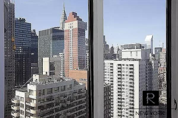 #5 photo, 330 E 38th Street, マンハッタン Murray Hill , NY 10016