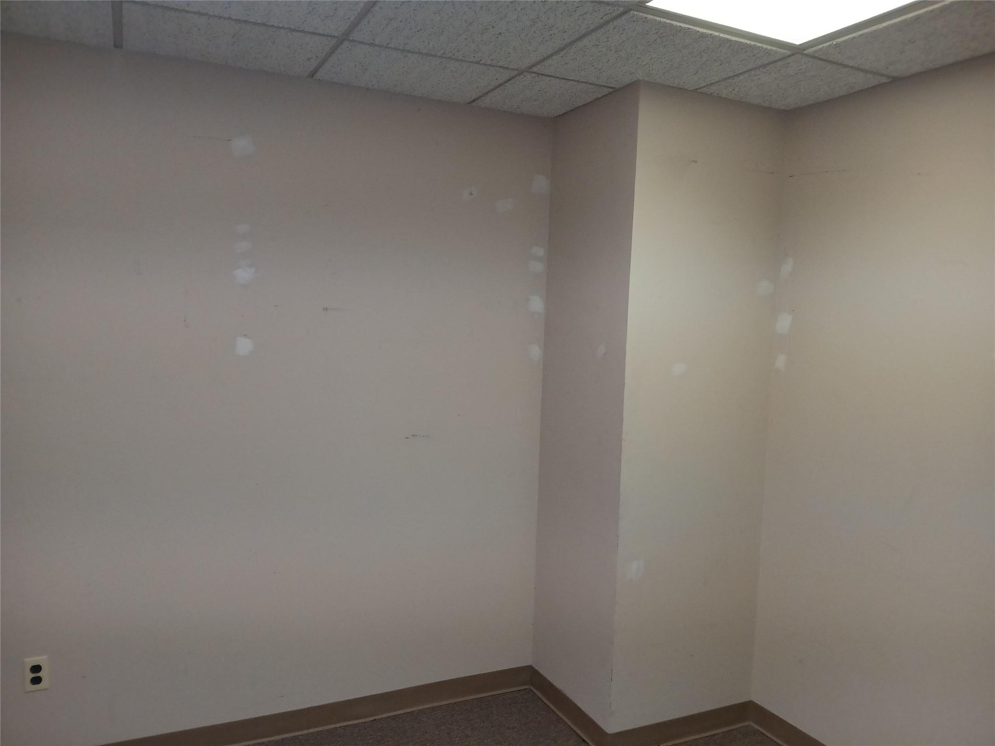 #3 photo, 242 Drexel Avenue, ナッソー郡 Westbury , NY 11590