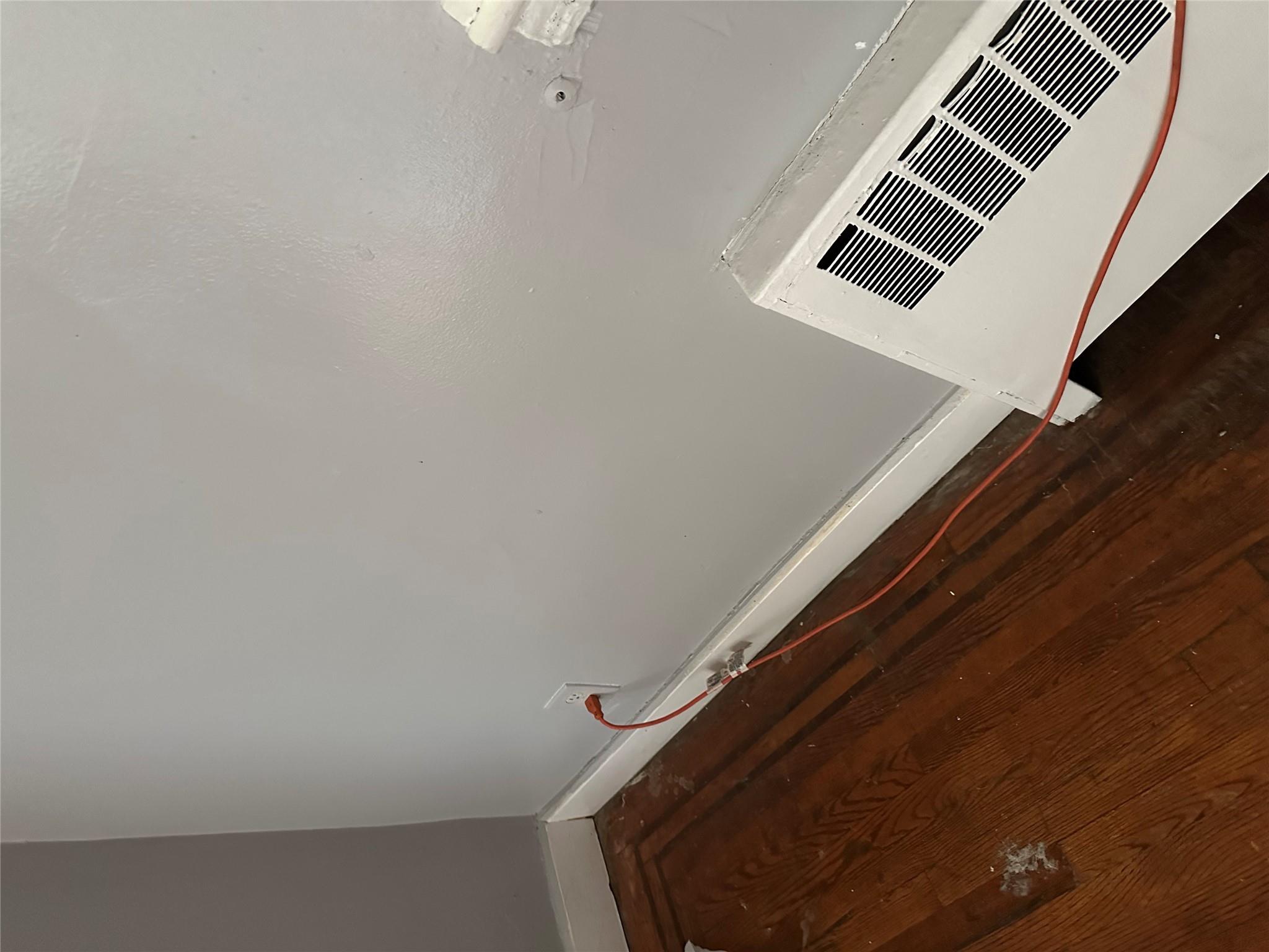 #4 photo, 843 EAST 213RD STREET, 布朗士 Bronx , NY 10467