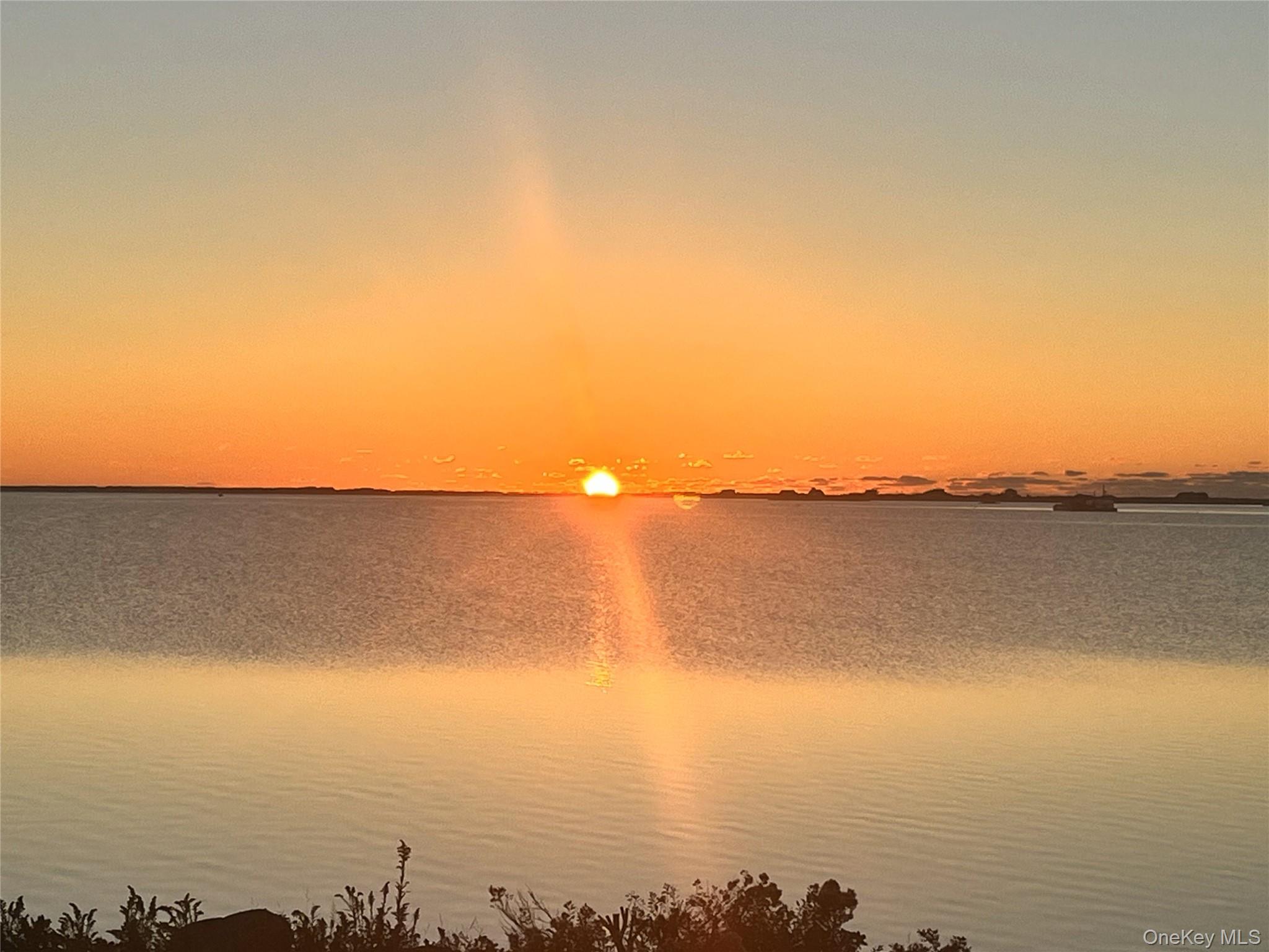 #2 photo, 21 Bayside Avenue, サフォーク郡 East Quogue , NY 11942