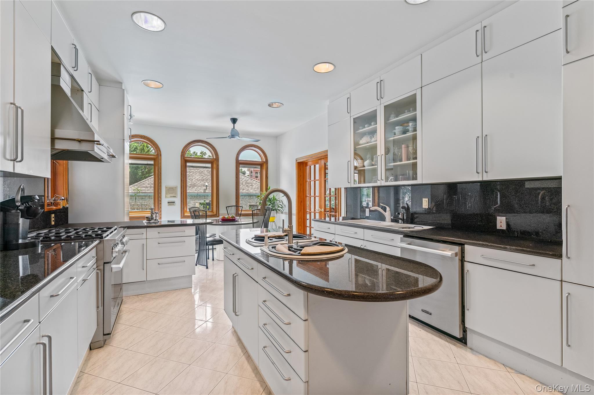 #19 photo, 6 Summit Place, クイーンズ区 Malba , NY 11357