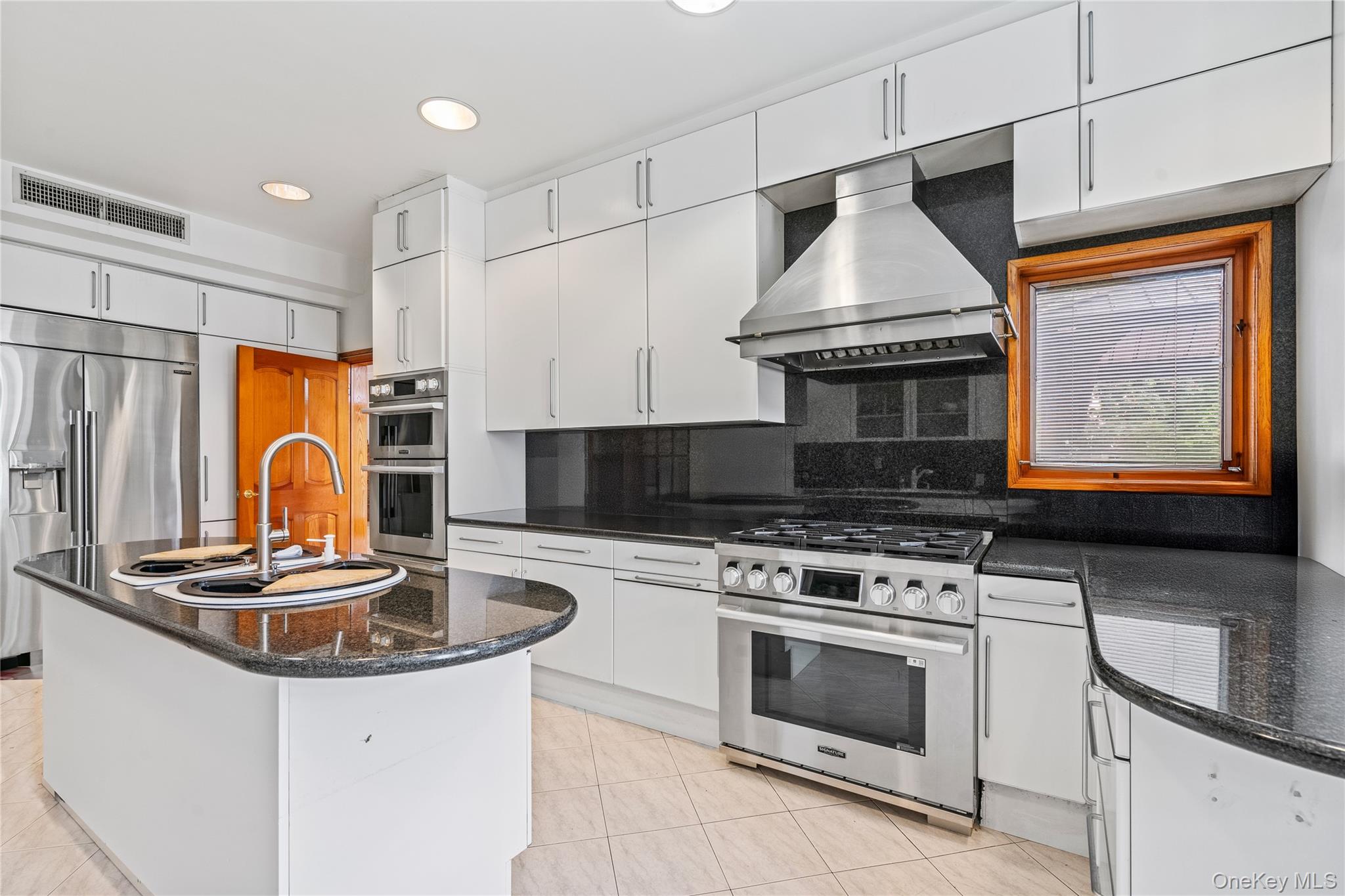 #20 photo, 6 Summit Place, クイーンズ区 Malba , NY 11357