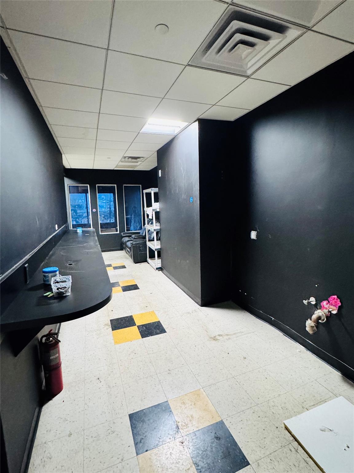 #9 photo, 30-75 Steinway Street, クイーンズ区 Astoria , NY 11103