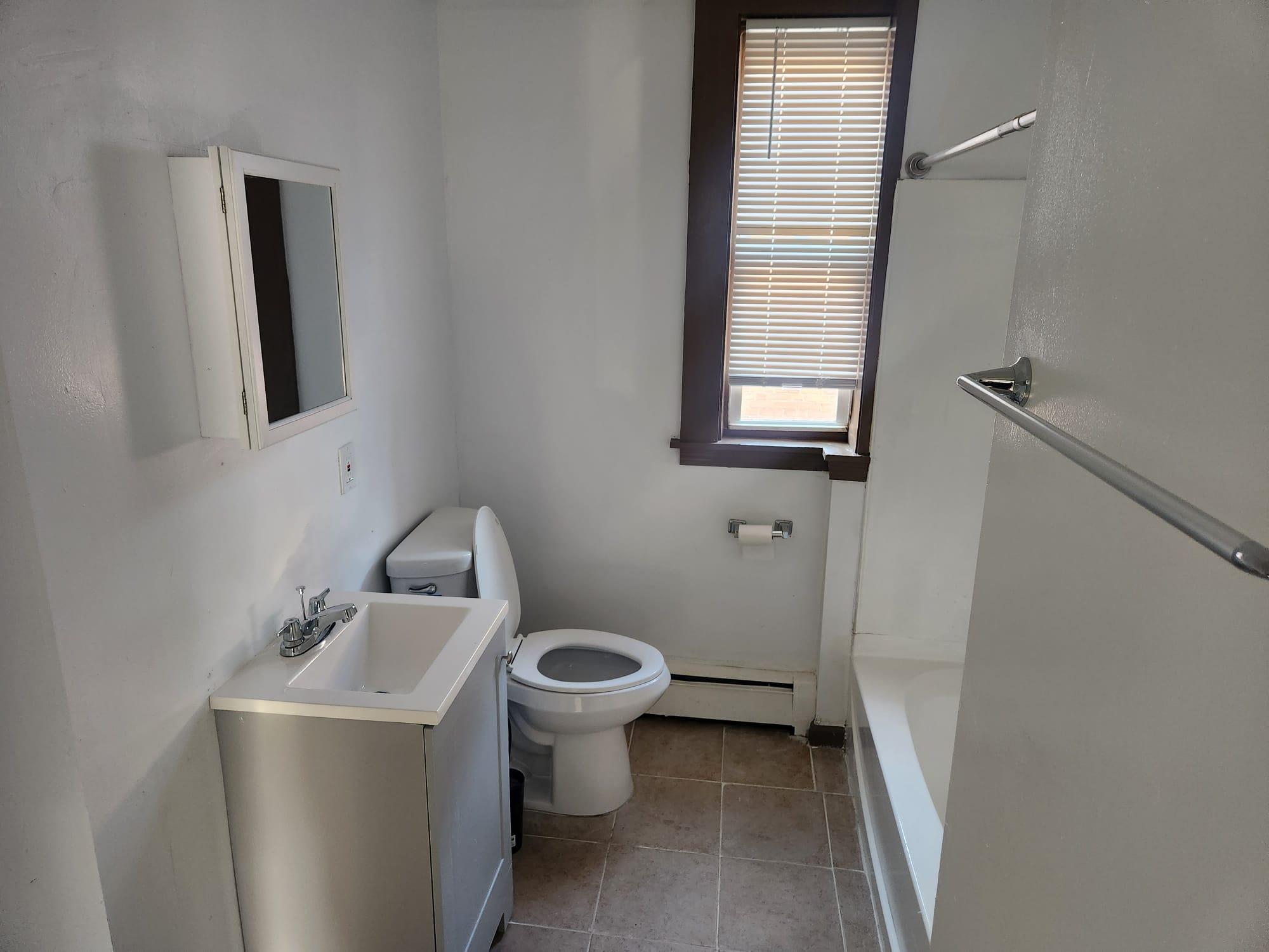 #4 photo, 43 York Street, Other , CT 06106