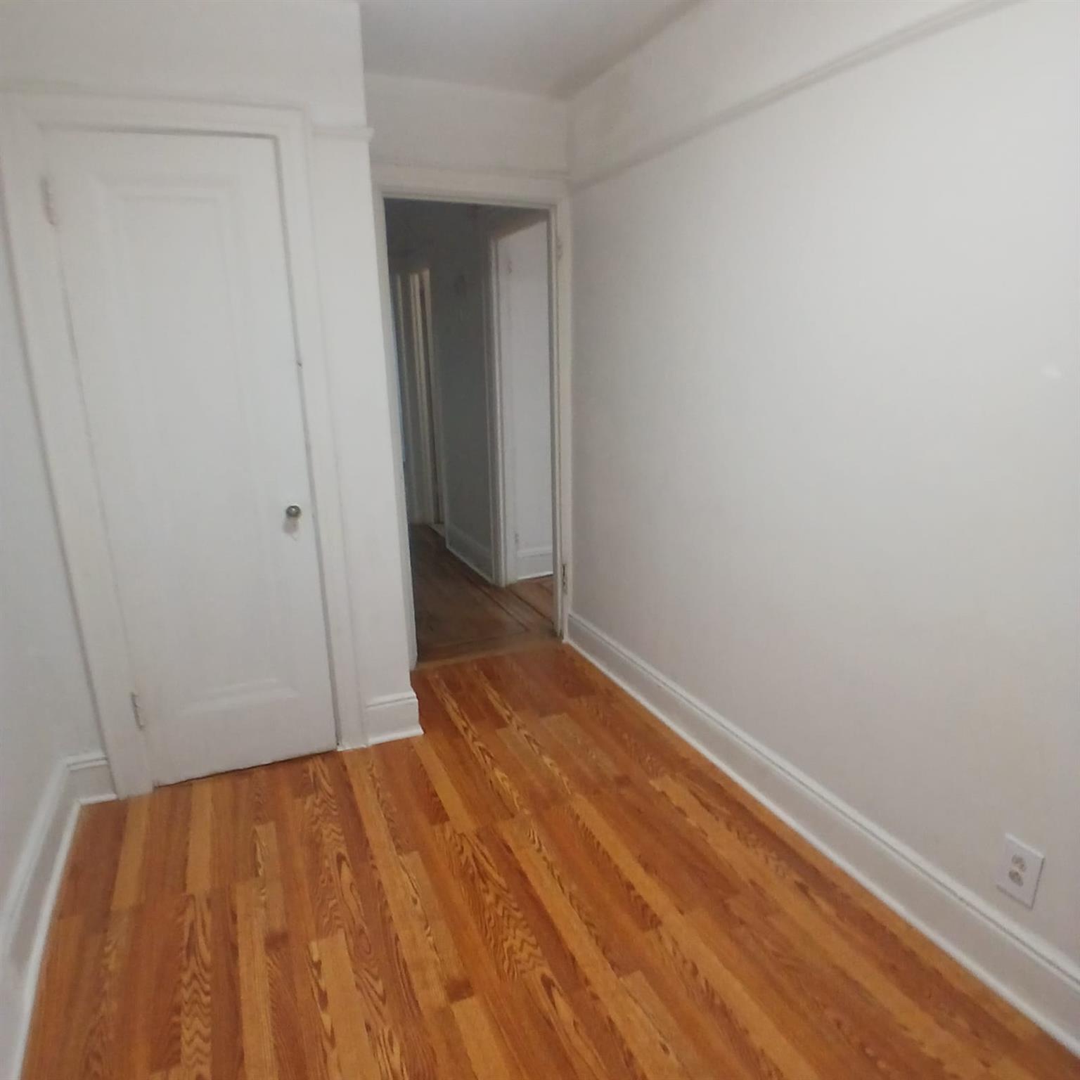 #10 photo, 865 East 15 Street, ブルックリン区 Brooklyn , NY 11230