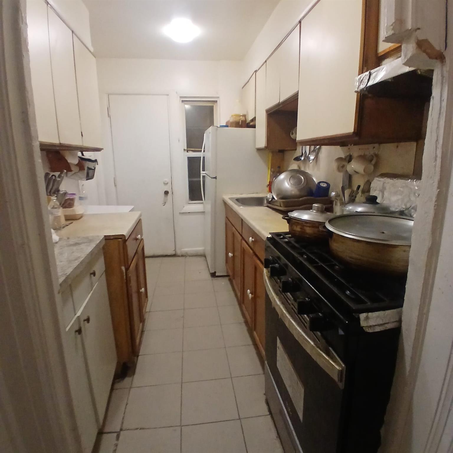 #3 photo, 865 East 15 Street, ブルックリン区 Brooklyn , NY 11230