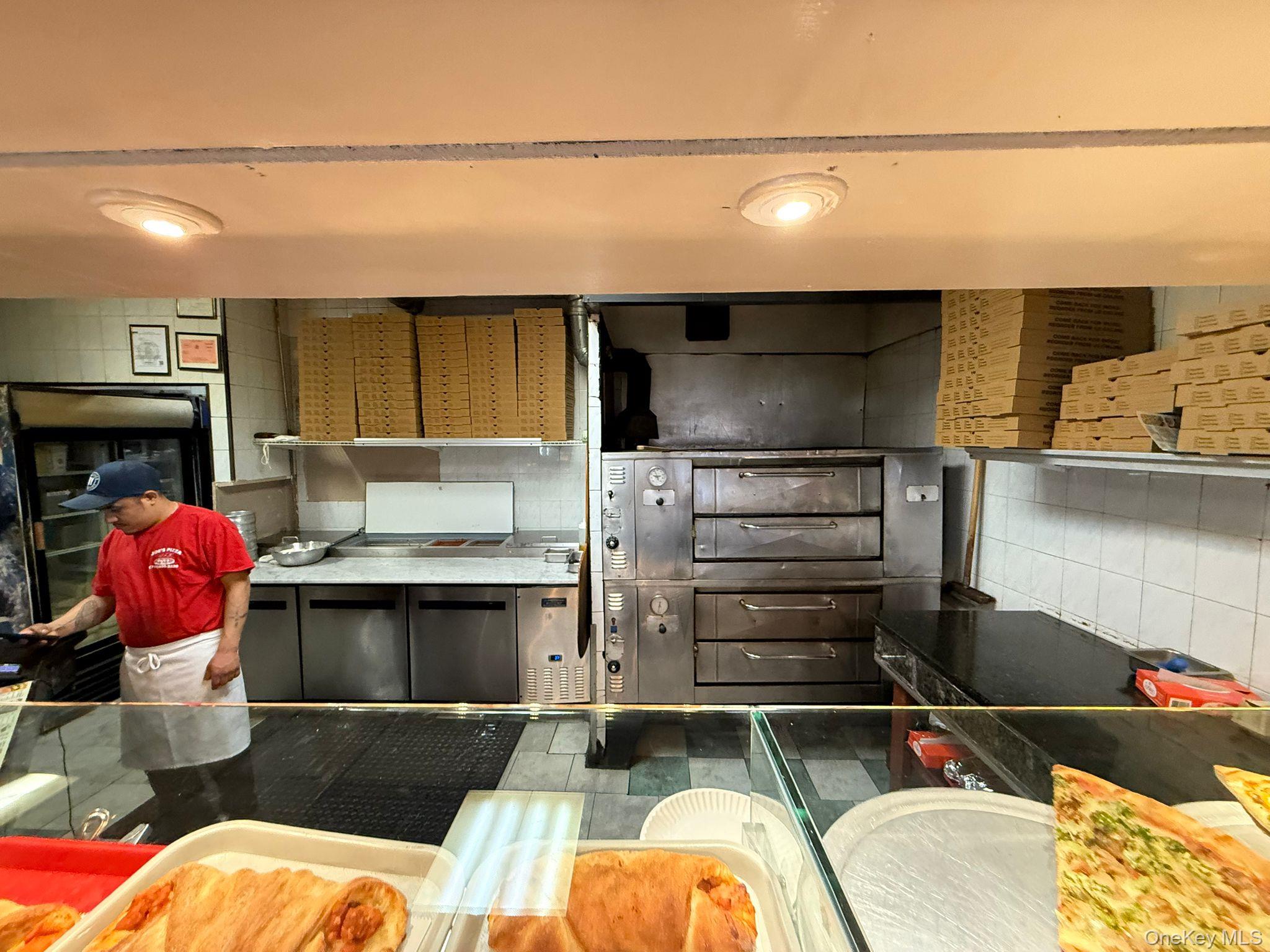 #8 photo, 95-08 Jamaica Avenue, קווינס Woodhaven , NY 11421