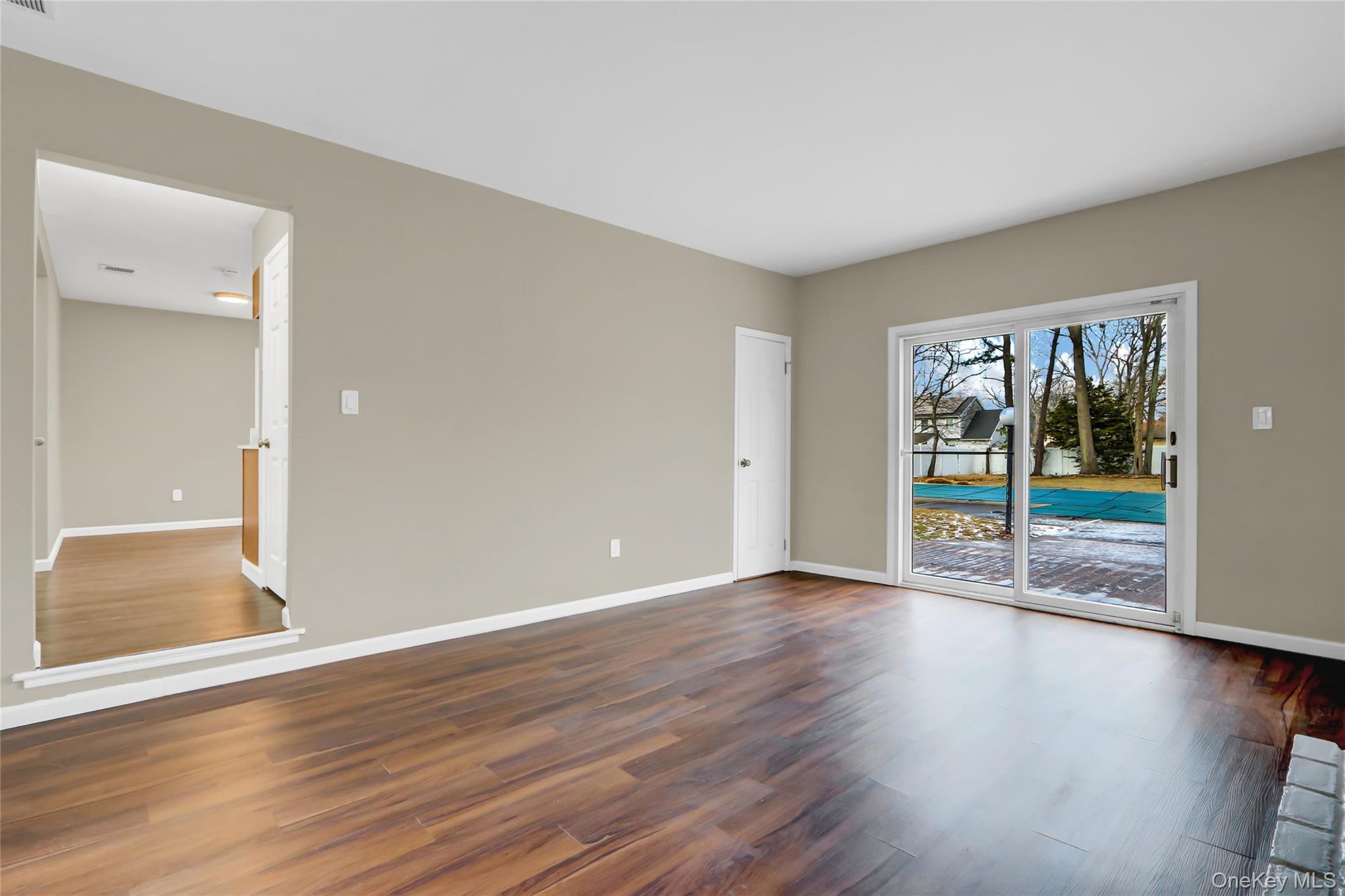 #7 photo, 475 Joan Street, Ronkonkoma , NY 11779