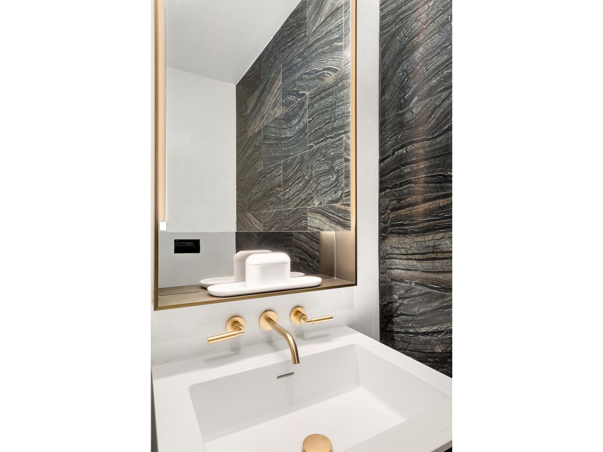 #15 photo, 215 W 28TH Street, マンハッタン Chelsea , NY 10001