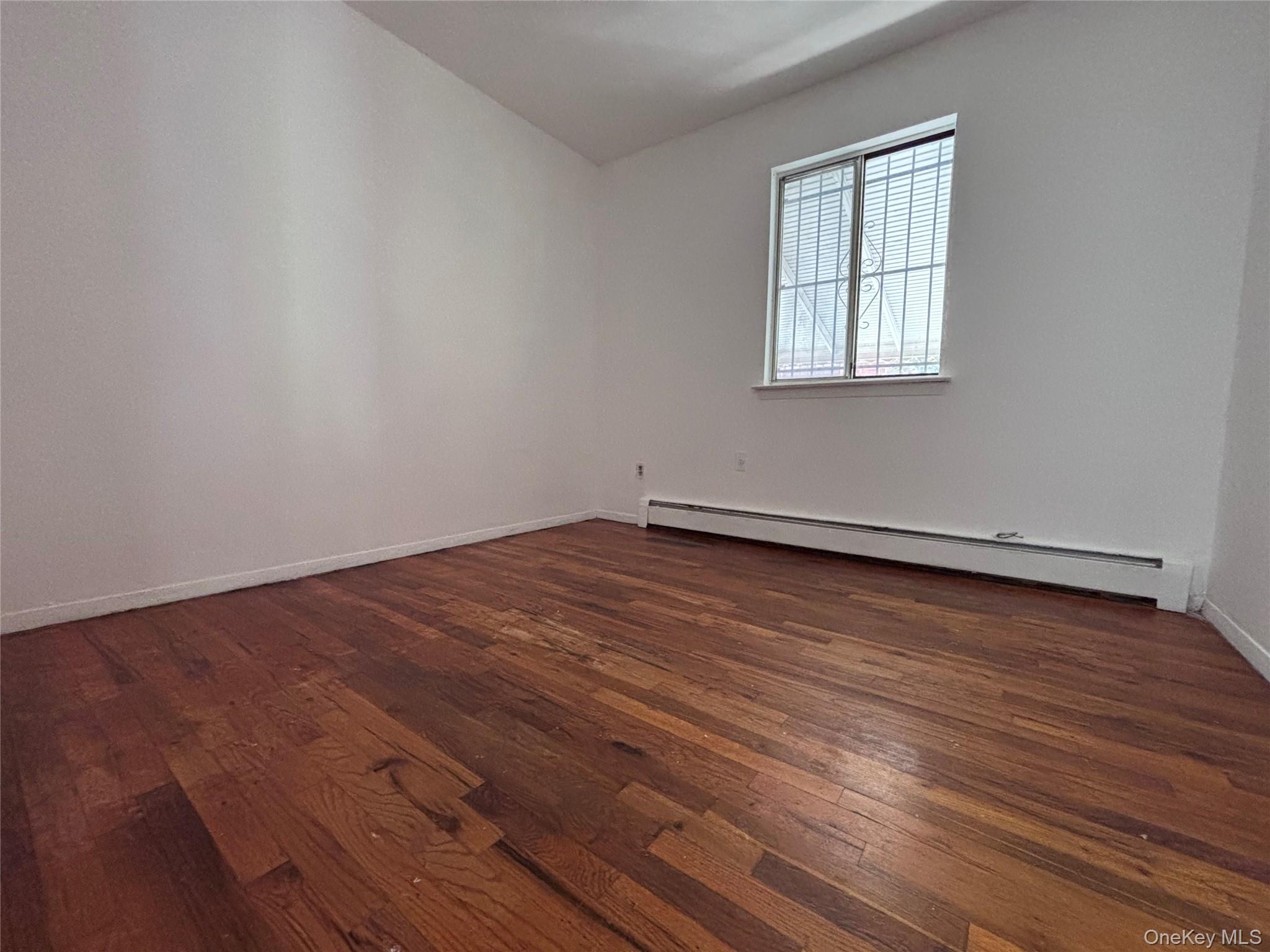 #9 photo, 179-12 145 Avenue, クイーンズ区 Springfield Gardens , NY 11413