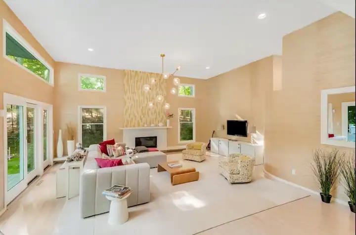 #4 photo, 206 Treescape Drive, East Hampton , NY 11937