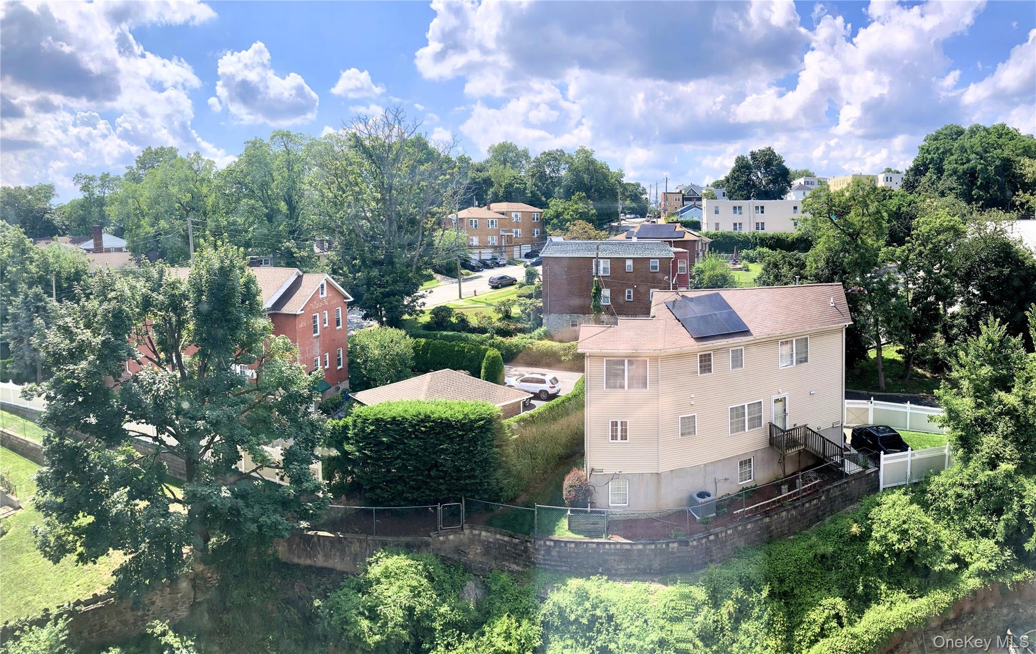 #4 photo, 245 Rumsey Road, Yonkers , NY 10701