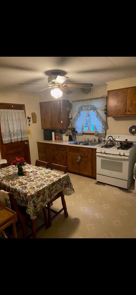 #9 photo, 19 East Avenue, Walden , NY 12586