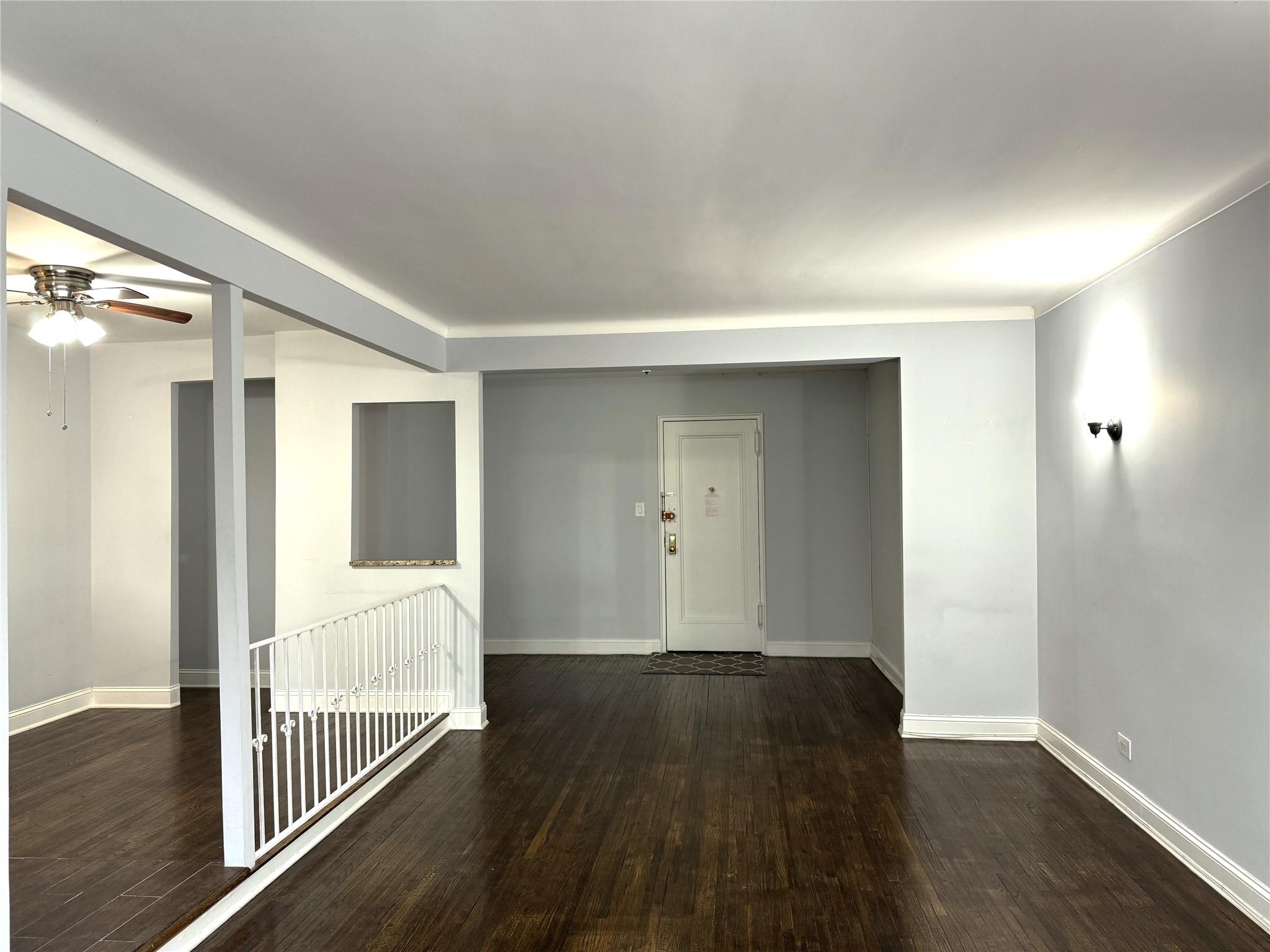 #3 photo, 143-50 Hoover Ave, クイーンズ区 Briarwood , NY 11435