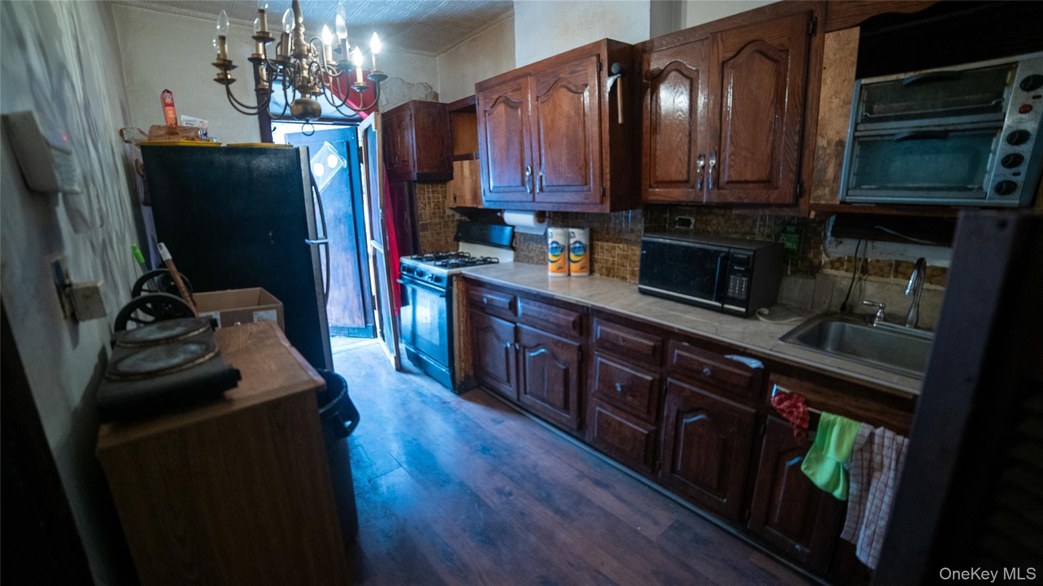 #6 photo, 3301 Cruger Avenue, Bronx , NY 10467