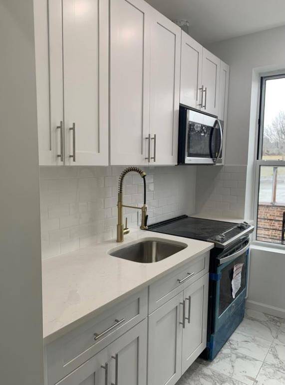 #6 photo, 3359 Seymour Avenue, ブロンクス区 Laconia , NY 10469