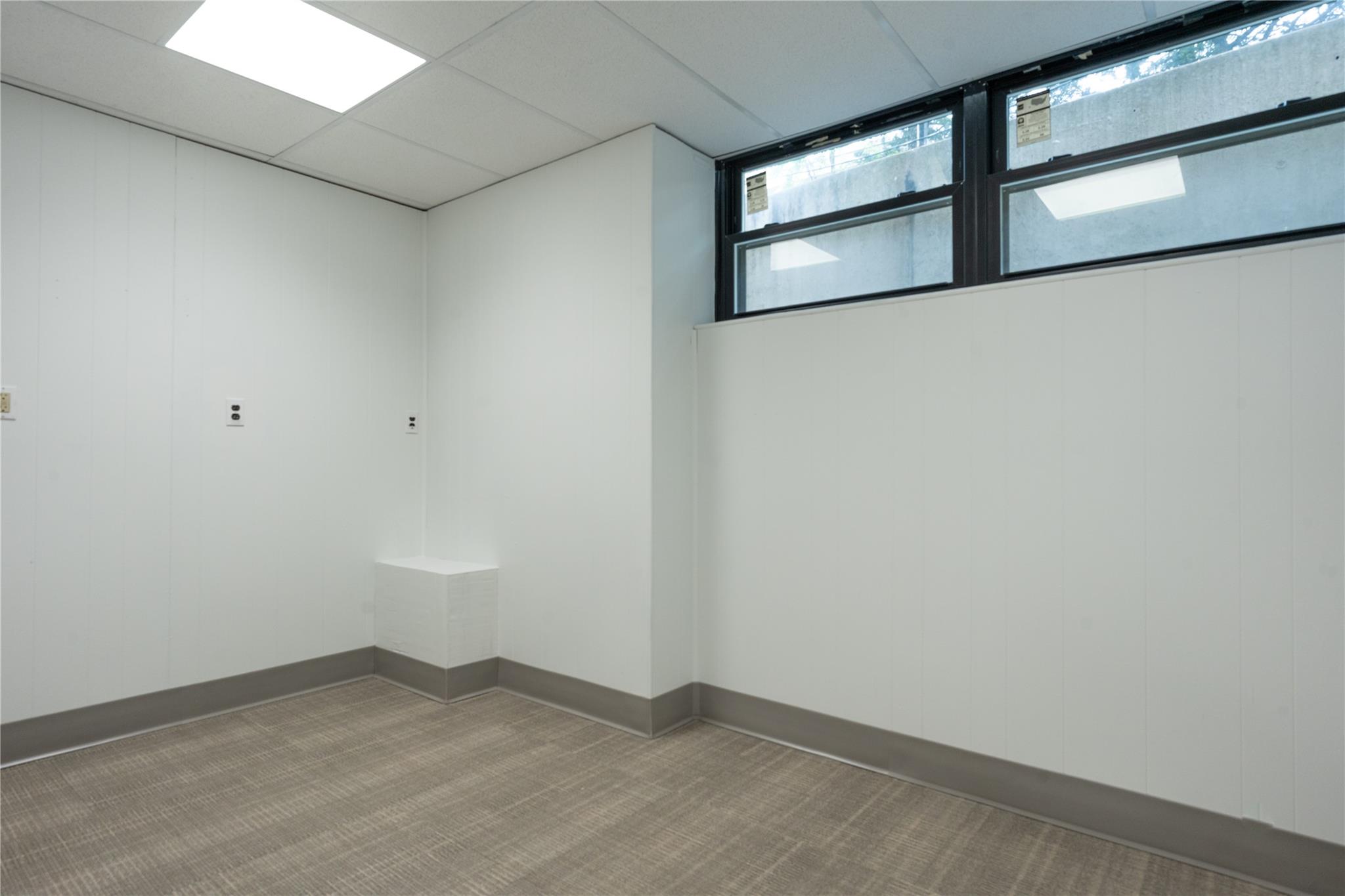 #17 photo, 160 Commack Road, サフォーク郡 Commack , NY 11725