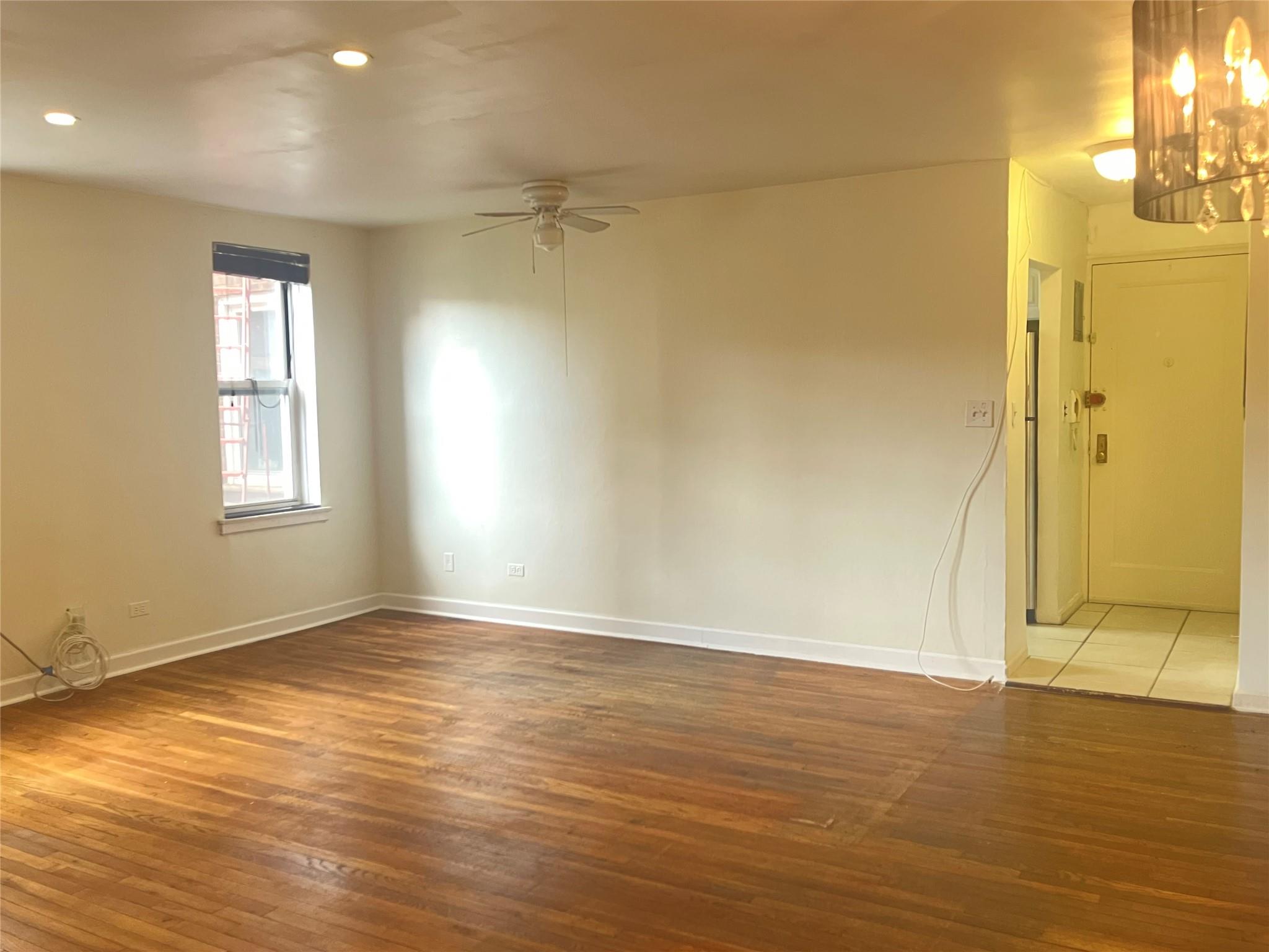 #10 photo, 66-33 Yellowstone Boulevard, Forest Hills , NY 11375