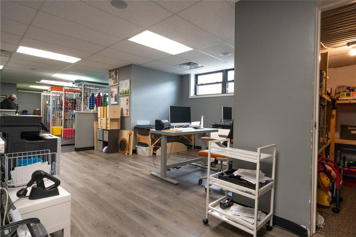 #7 photo, 160 Commack Road, サフォーク郡 Commack , NY 11725