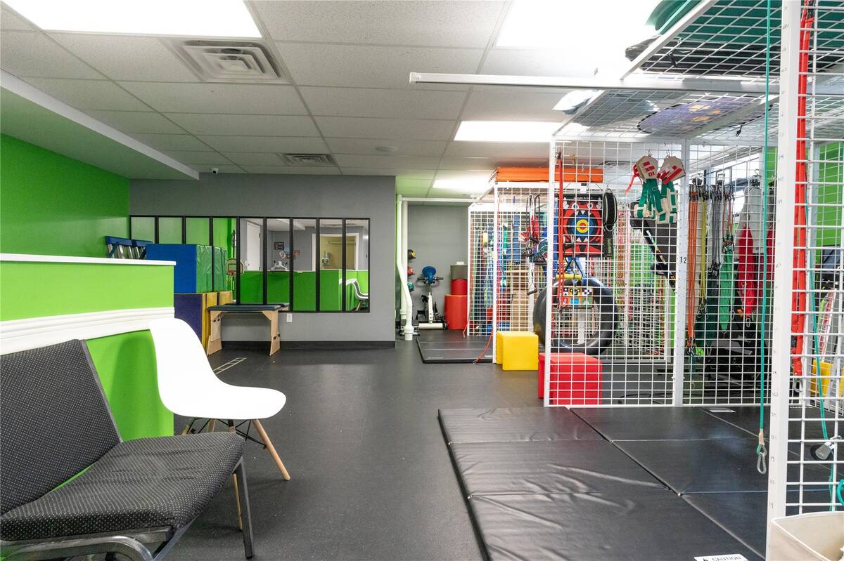 #7 photo, 160 Commack Road, サフォーク郡 Commack , NY 11725