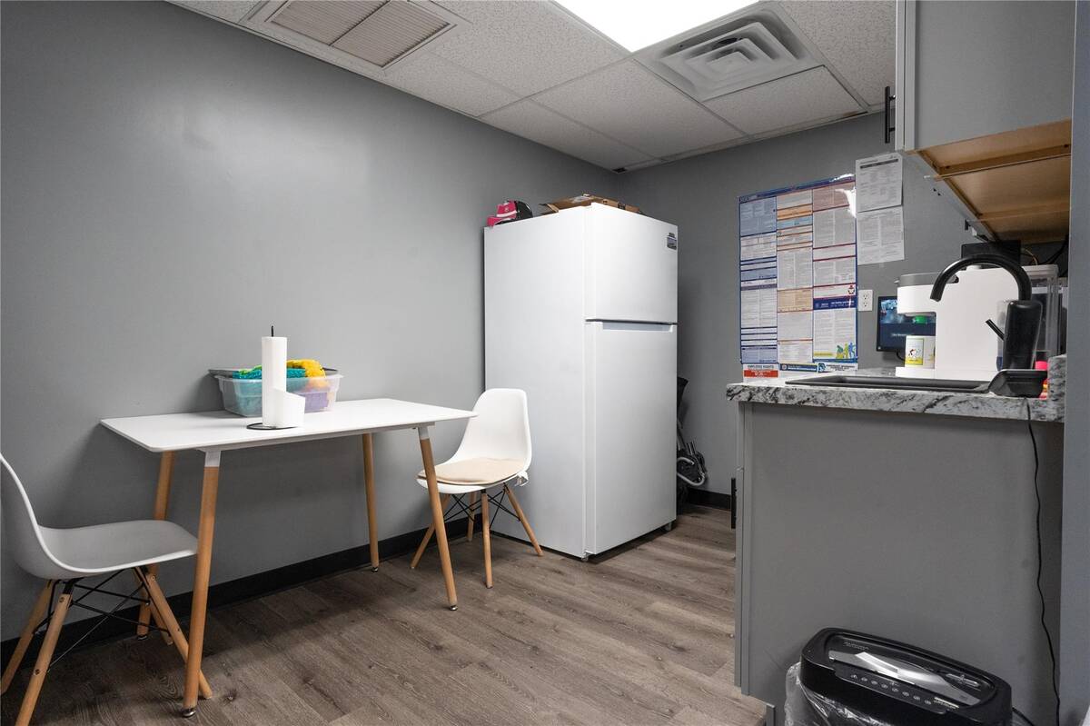 #9 photo, 160 Commack Road, サフォーク郡 Commack , NY 11725