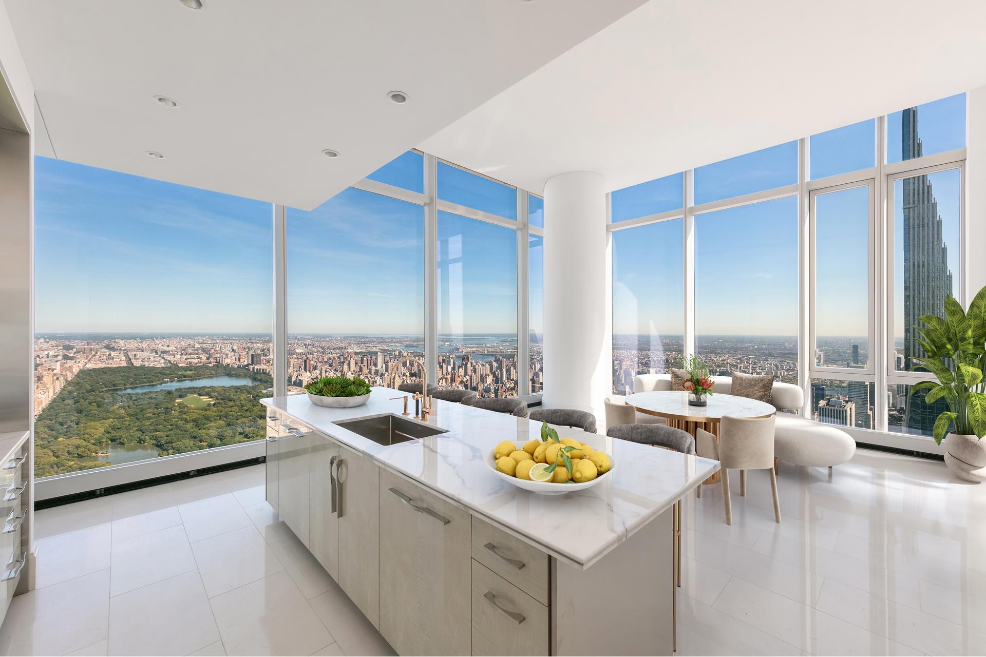 #7 photo, 217 W 57TH Street, マンハッタン Central Park South , NY 10019