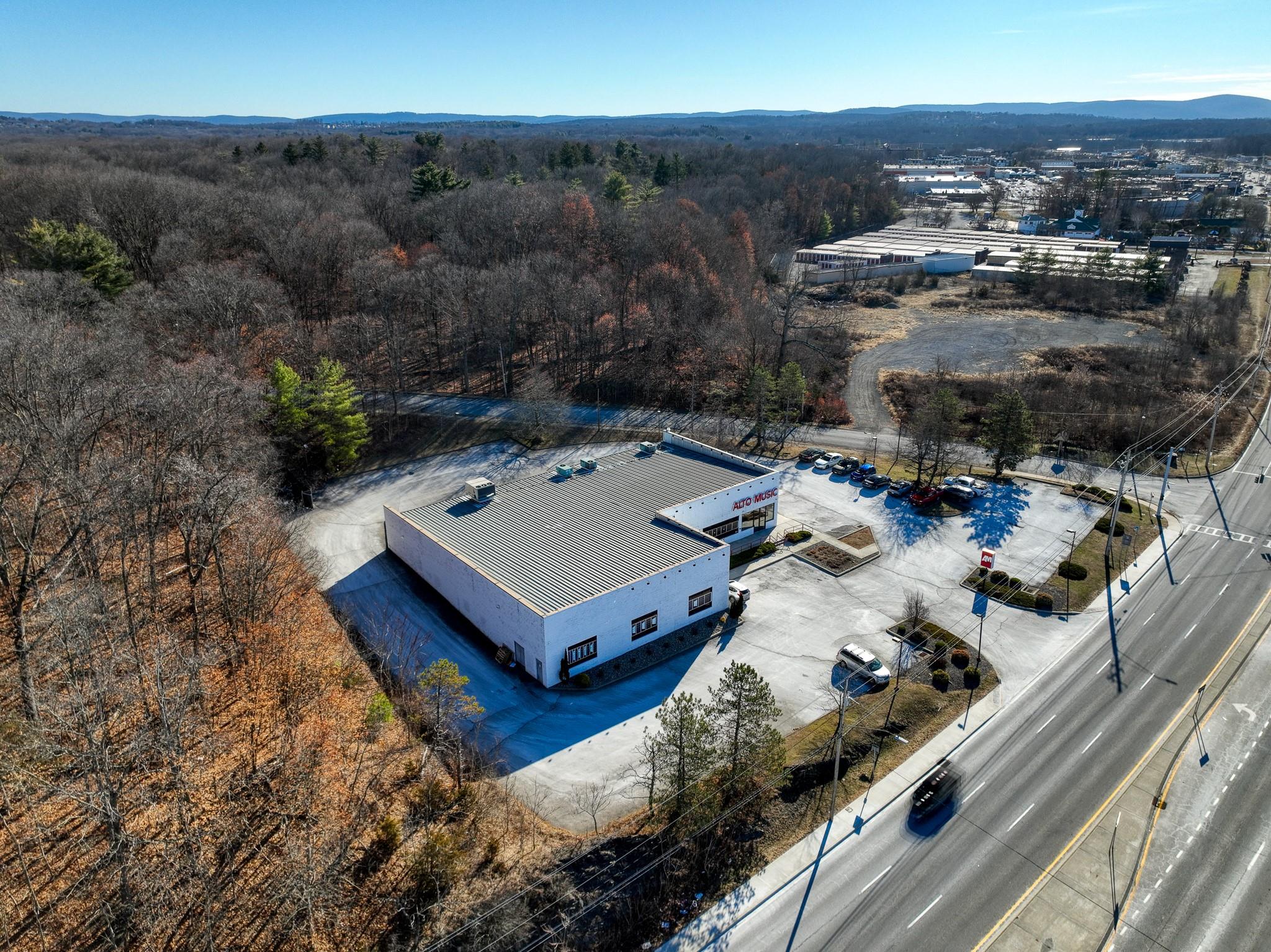 #2 photo, 1676 Route 9, Wappingers Falls , NY 12590