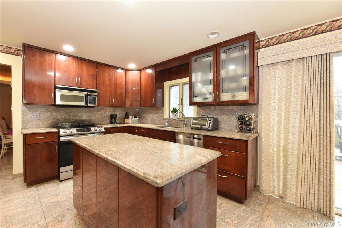 #10 photo, 748 Sherwood Street, ナッソー郡 North Woodmere , NY 11581