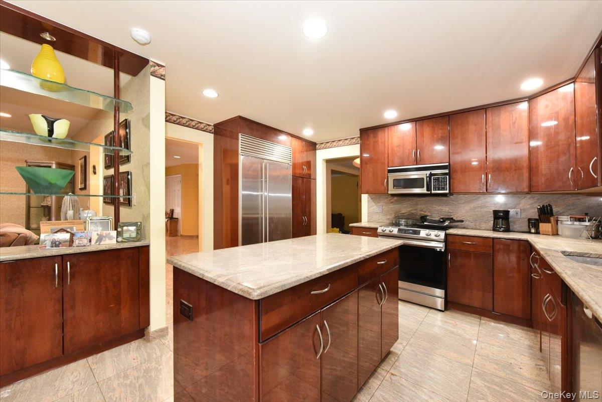 #9 photo, 748 Sherwood Street, ナッソー郡 North Woodmere , NY 11581