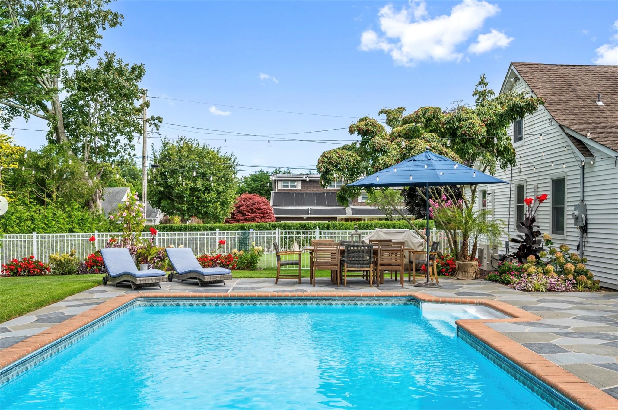 #9 photo, 31 Liberty Street, サフォーク郡 Westhampton Beach , NY 11978