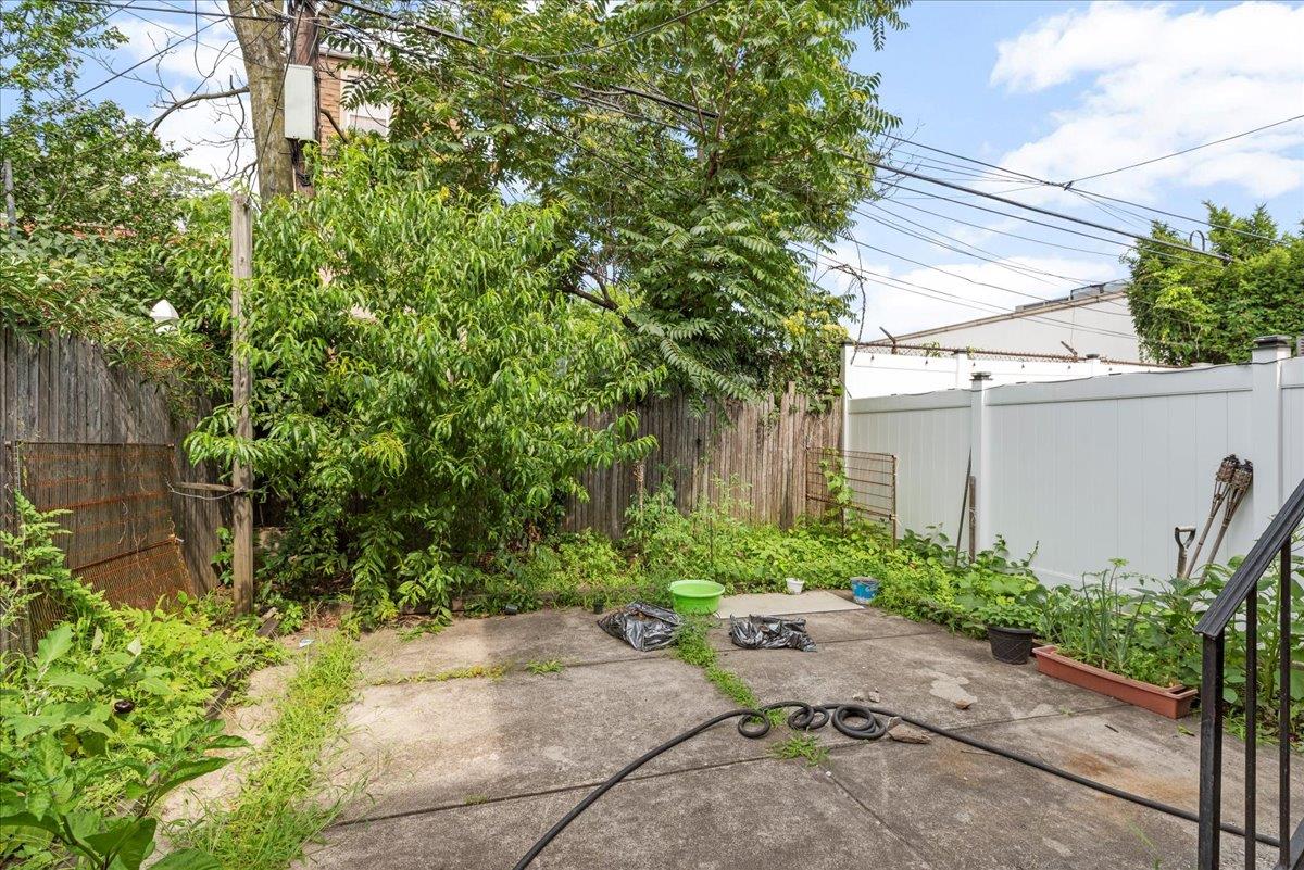 #20 photo, 335 E 59th Street, 布鲁克林 Brooklyn , NY 11203