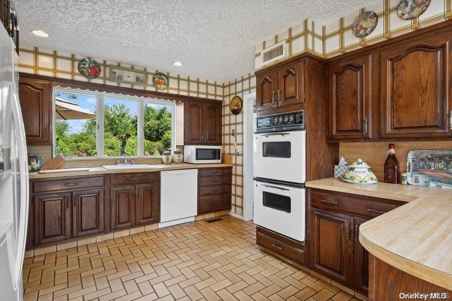 #13 photo, 30 Thixton Drive, ナッソー郡 Hewlett Harbor , NY 11557