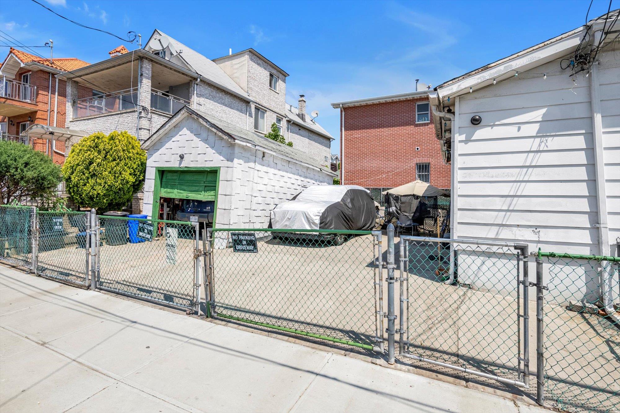 #4 photo, 77-01 45 Avenue, クイーンズ区 Flushing , NY 11373