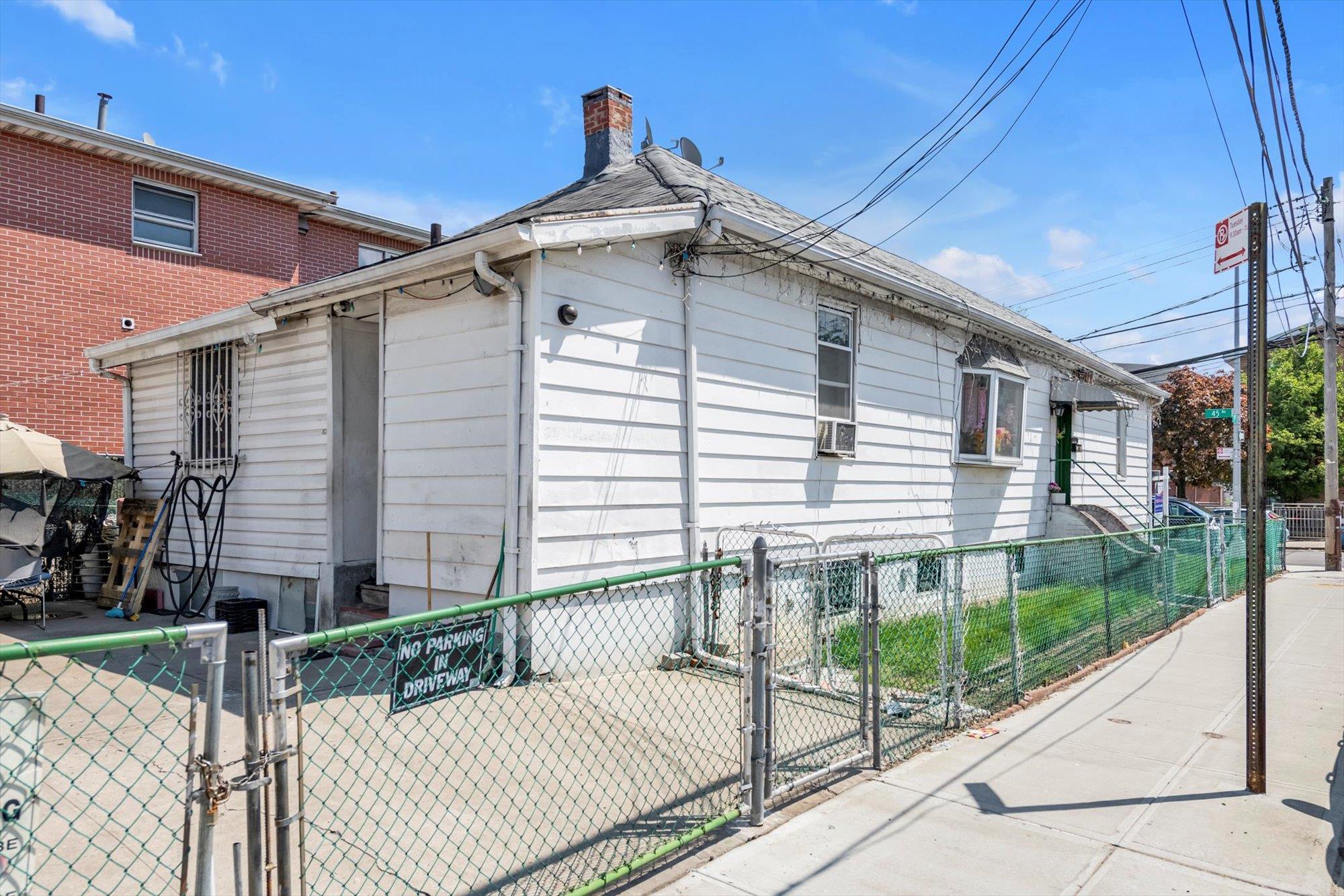 #6 photo, 77-01 45 Avenue, クイーンズ区 Flushing , NY 11373