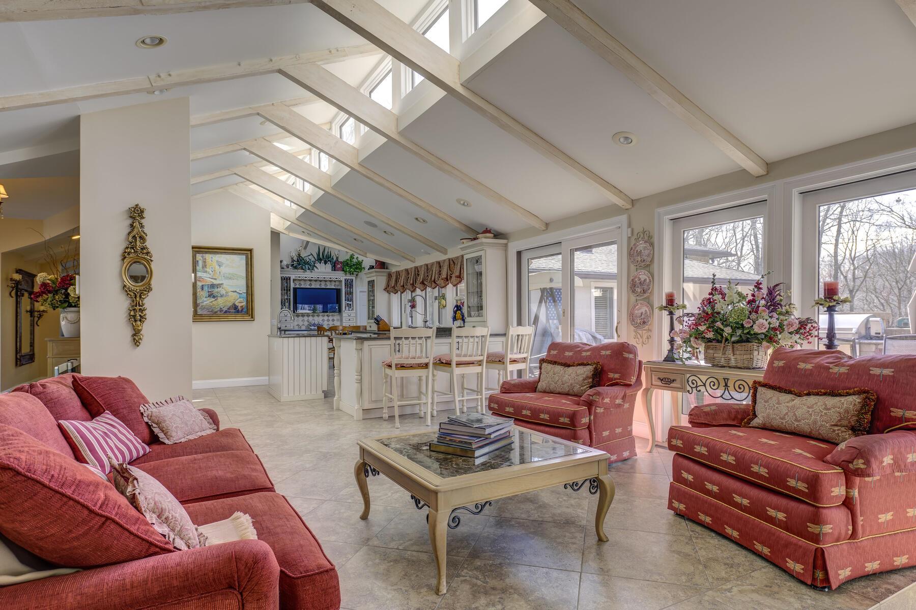 #17 photo, 121 Laurel Lane, ناسو Laurel Hollow , NY 11791