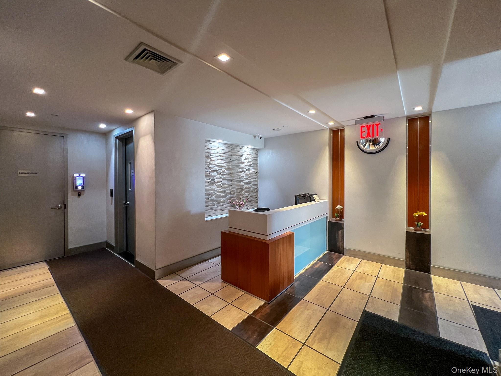 #13 photo, 3585 Greystone Avenue, ブロンクス区 Bronx , NY 10463