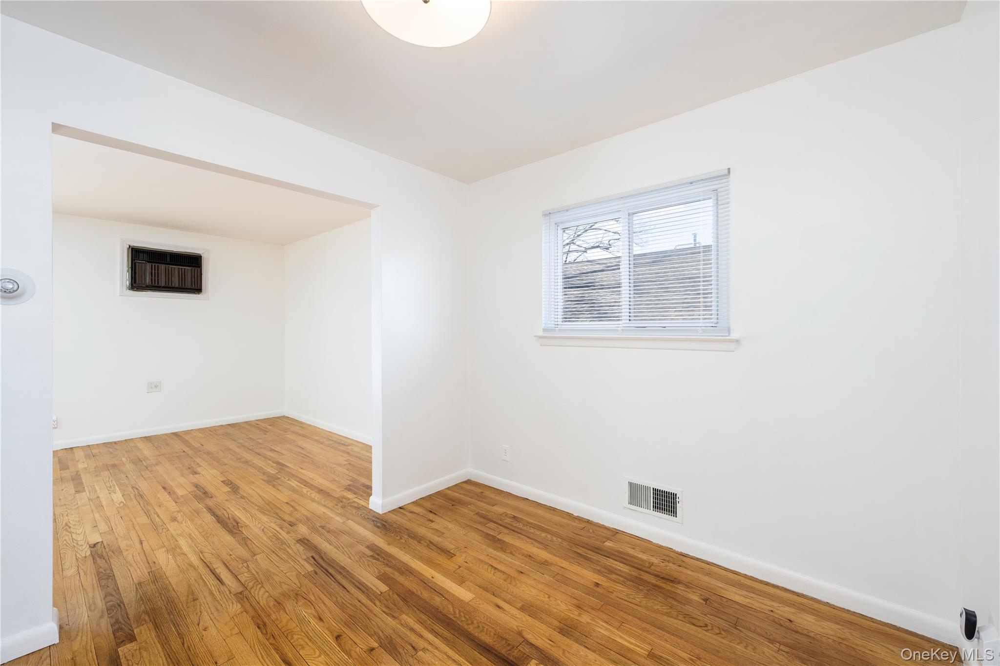 #6 photo, 34 Lockwood Avenue, Yonkers , NY 10701