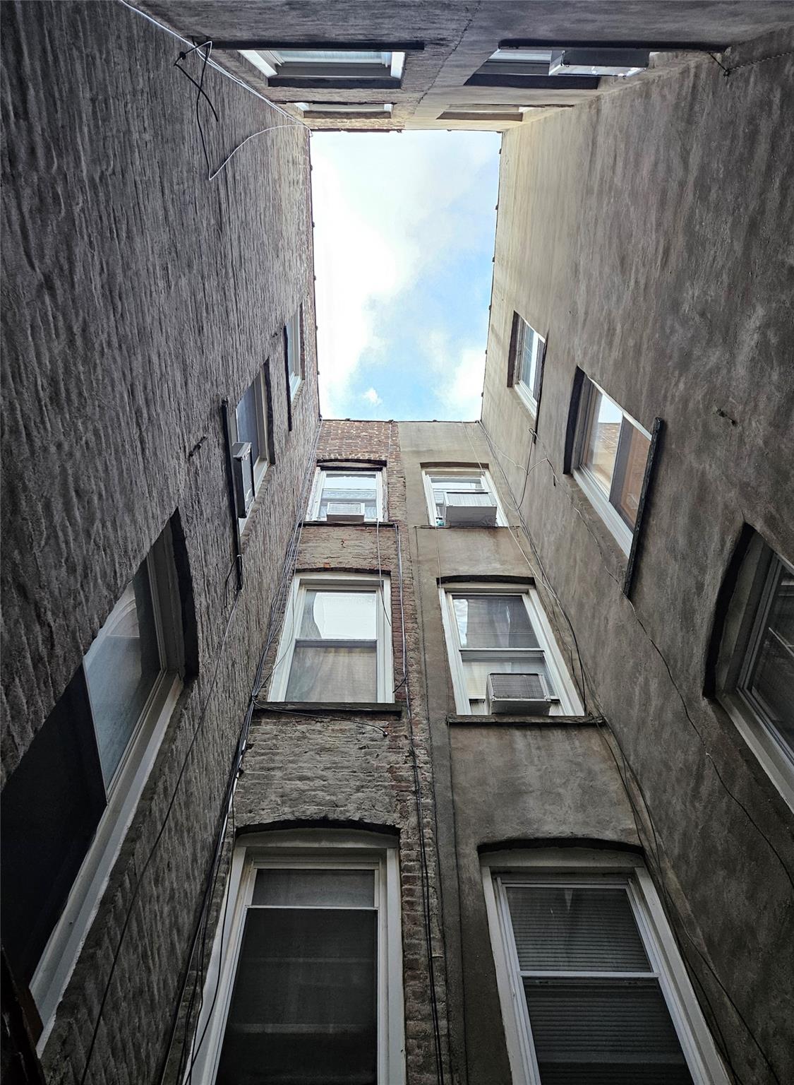 #6 photo, 72-20 67 Street, クイーンズ区 Glendale , NY 11385