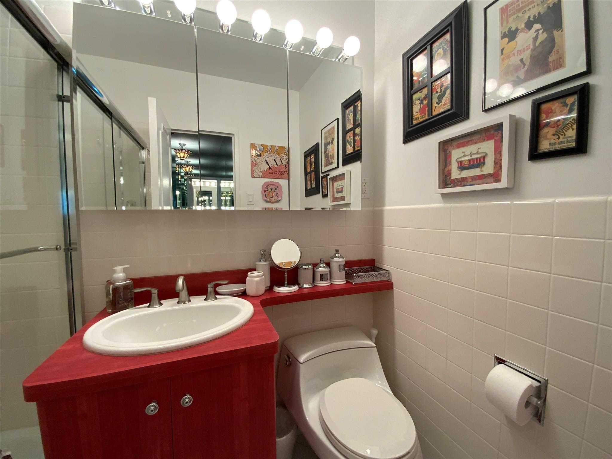 #17 photo, 27110 Grand Central Parkway, クイーンズ区 Floral Park , NY 11005