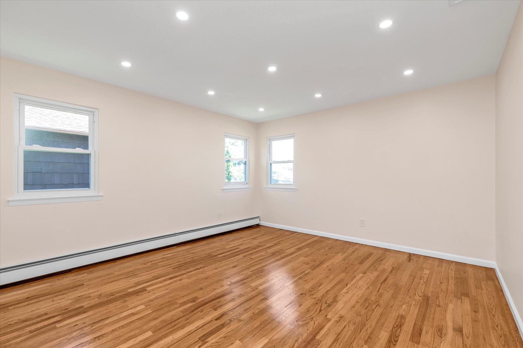 #20 photo, 69 Woodward Street, ナッソー郡 Roslyn Heights , NY 11577