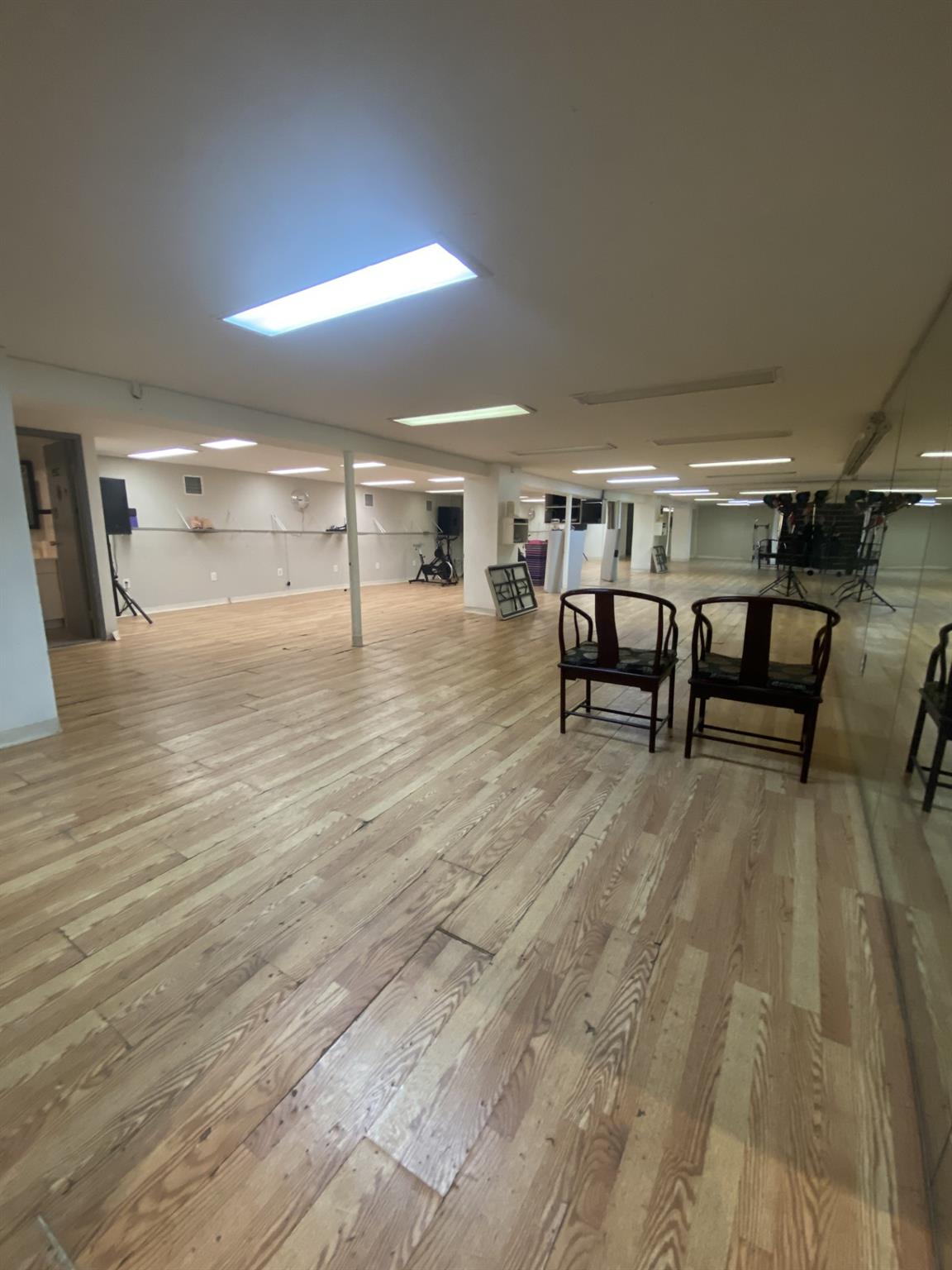 #11 photo, 917 Hempstead Turnpike, 长岛 Franklin Square , NY 11010