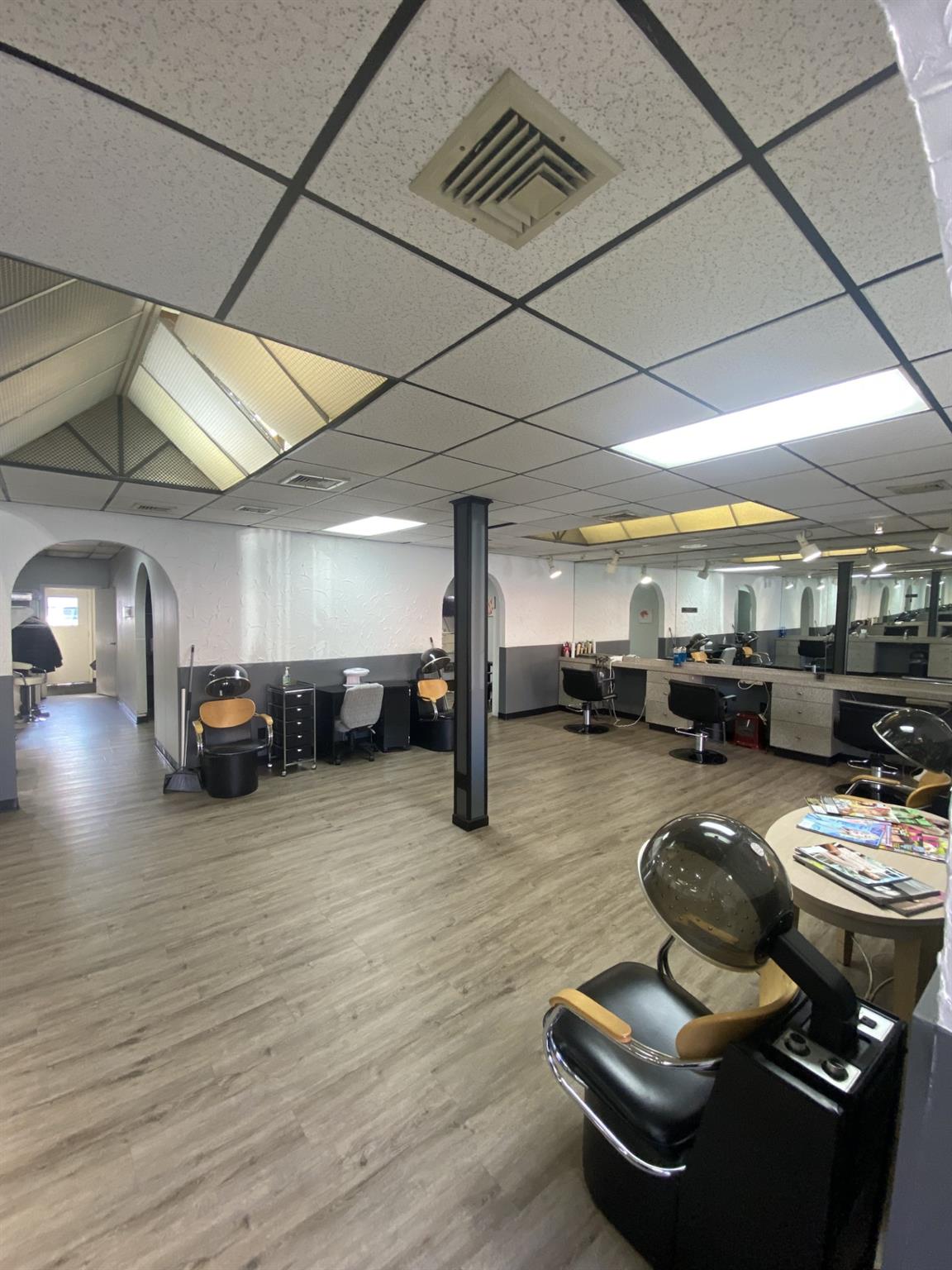 #4 photo, 917 Hempstead Turnpike, 长岛 Franklin Square , NY 11010