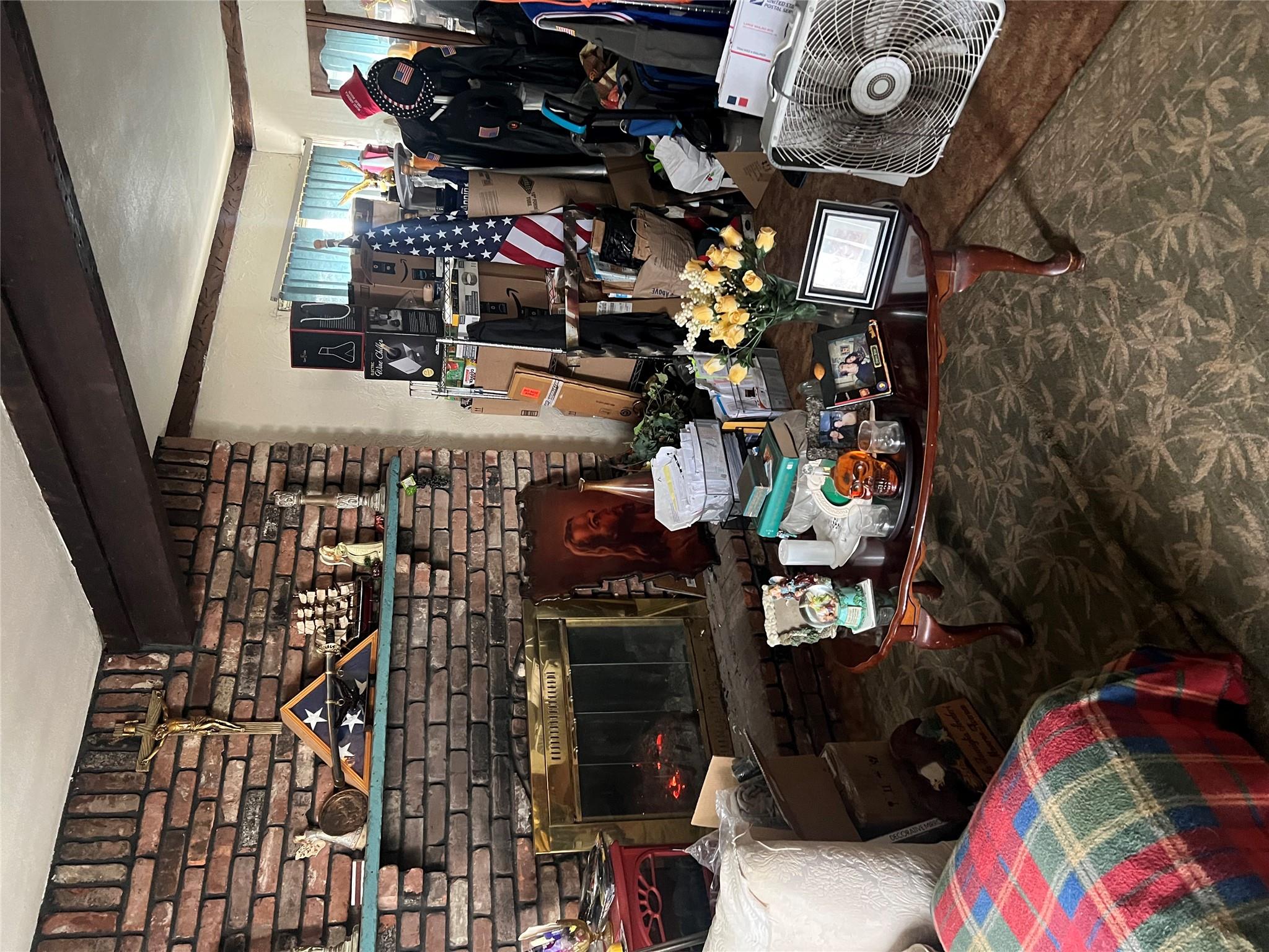 #3 photo, 417 N Monroe Avenue, サフォーク郡 Lindenhurst , NY 11757