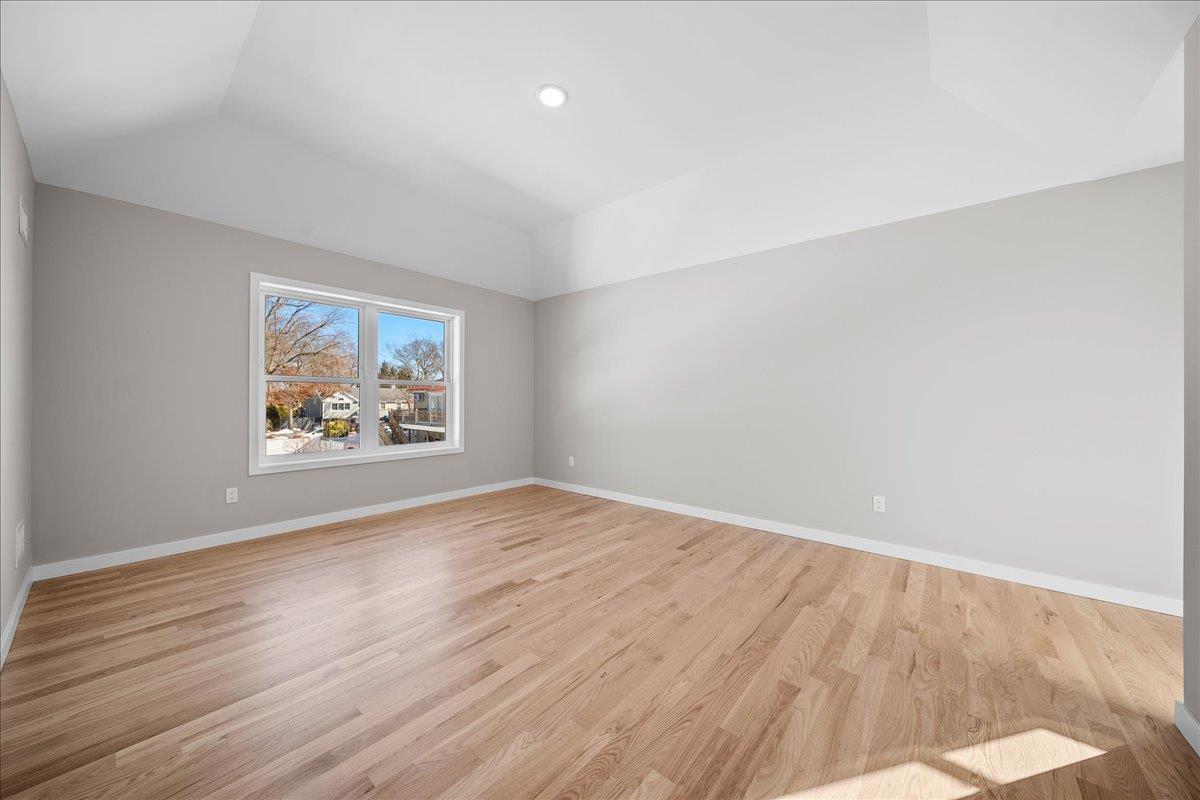 #16 photo, 4 Fourth  Lot 8 Avenue, サフォーク郡 Centereach , NY 11720