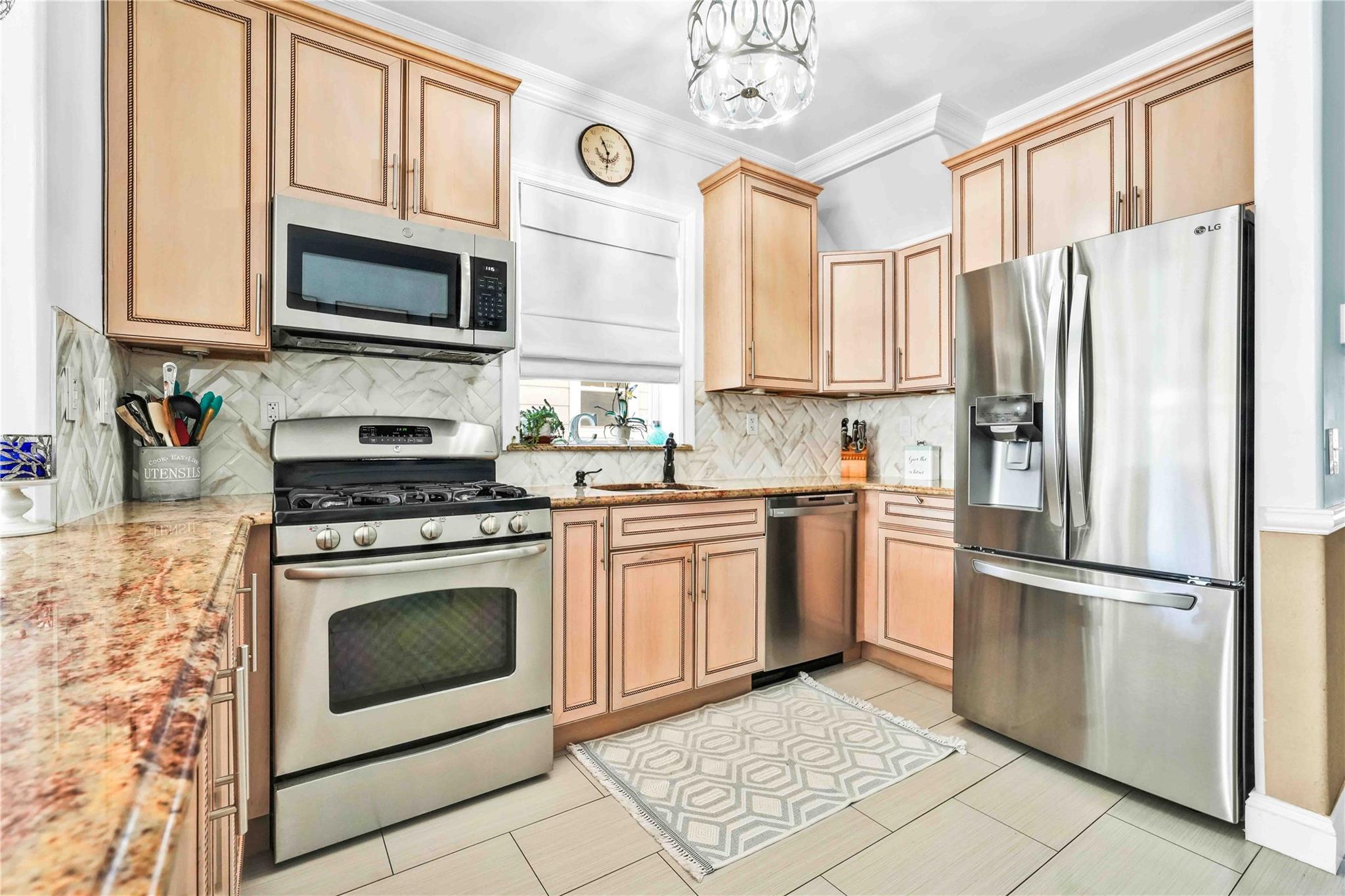 #17 photo, 192 Beach 74th Street, 皇后區 Arverne , NY 11692