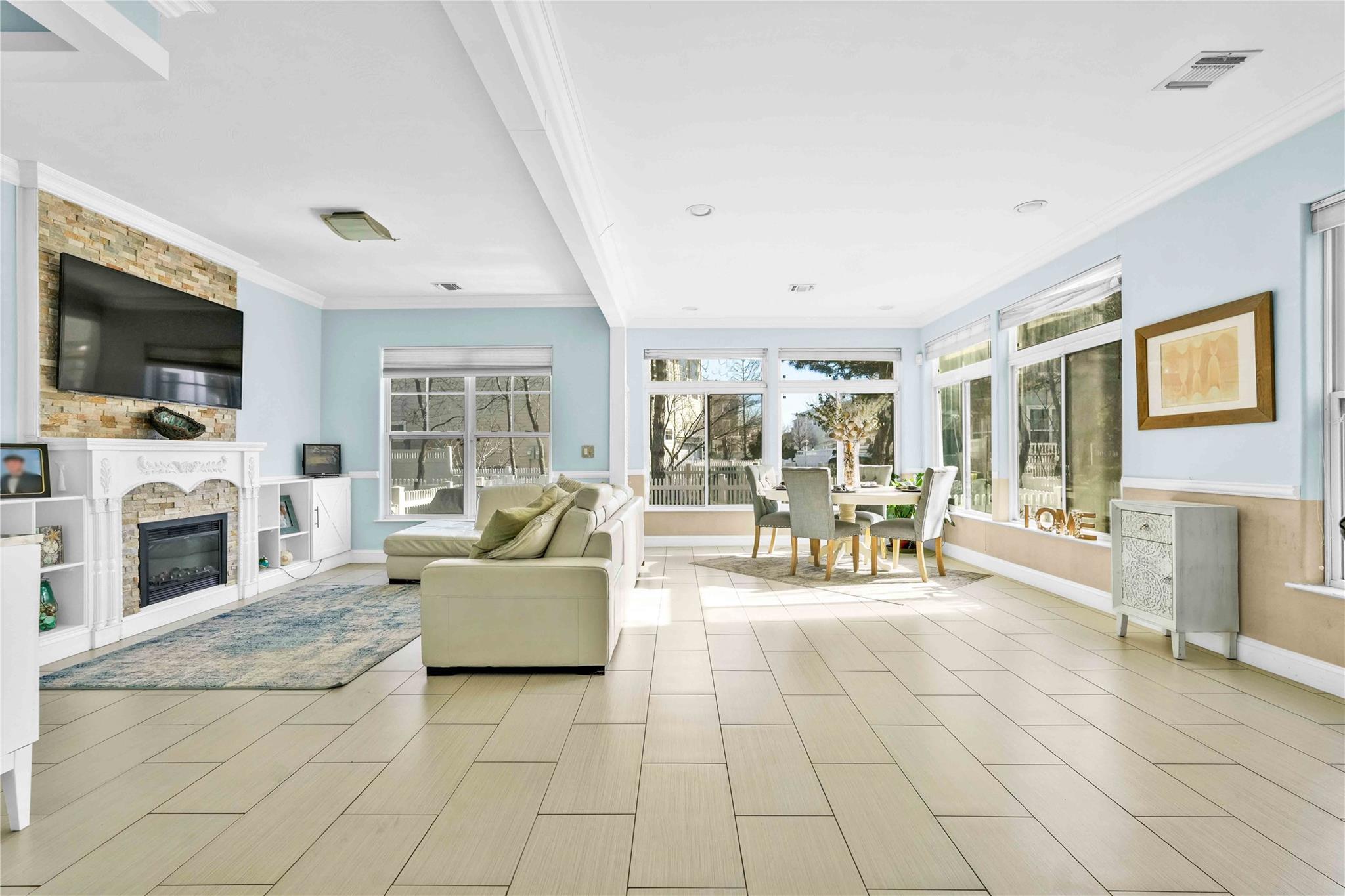 #6 photo, 192 Beach 74th Street, 皇后區 Arverne , NY 11692